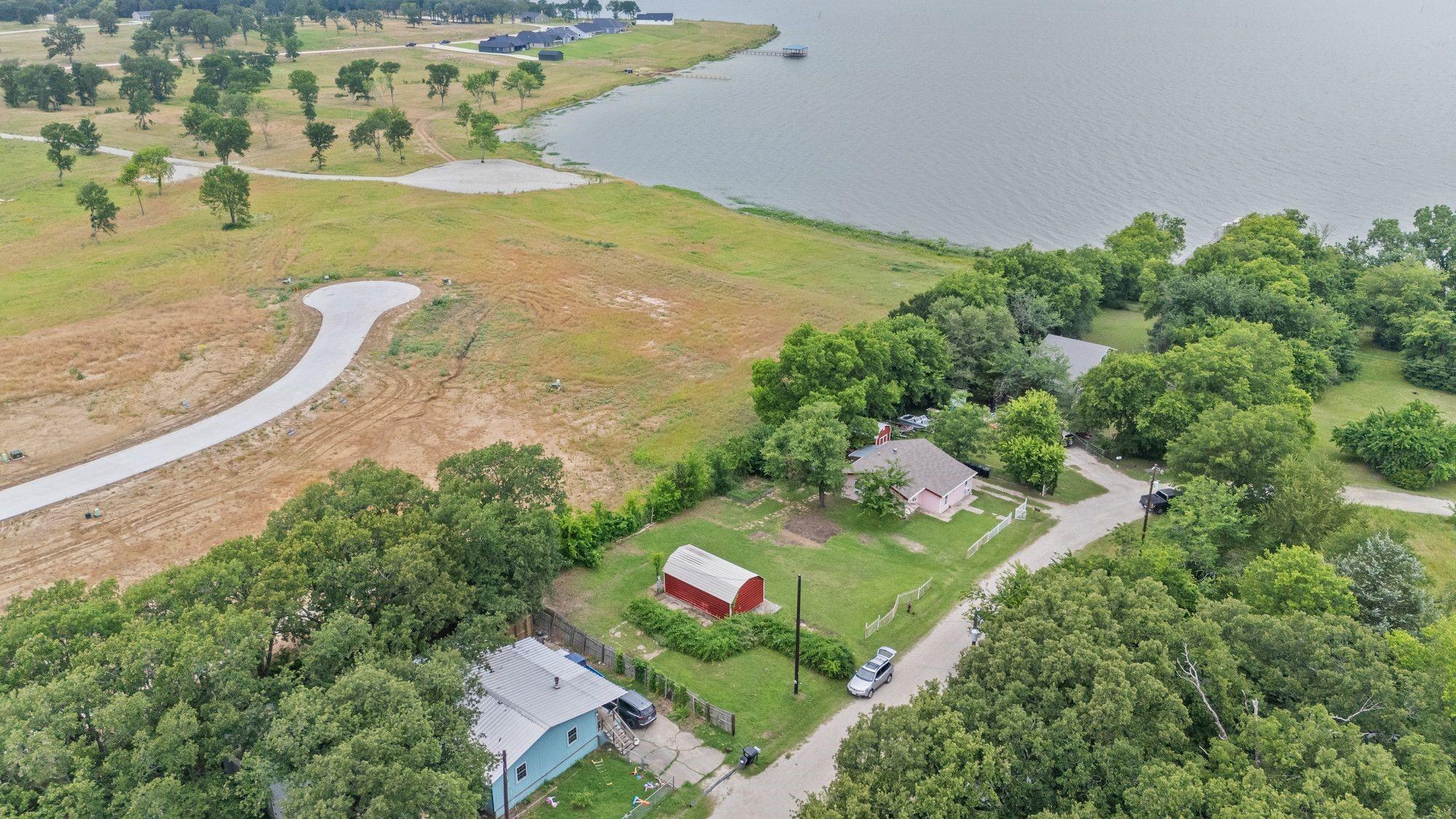 main property photo 24