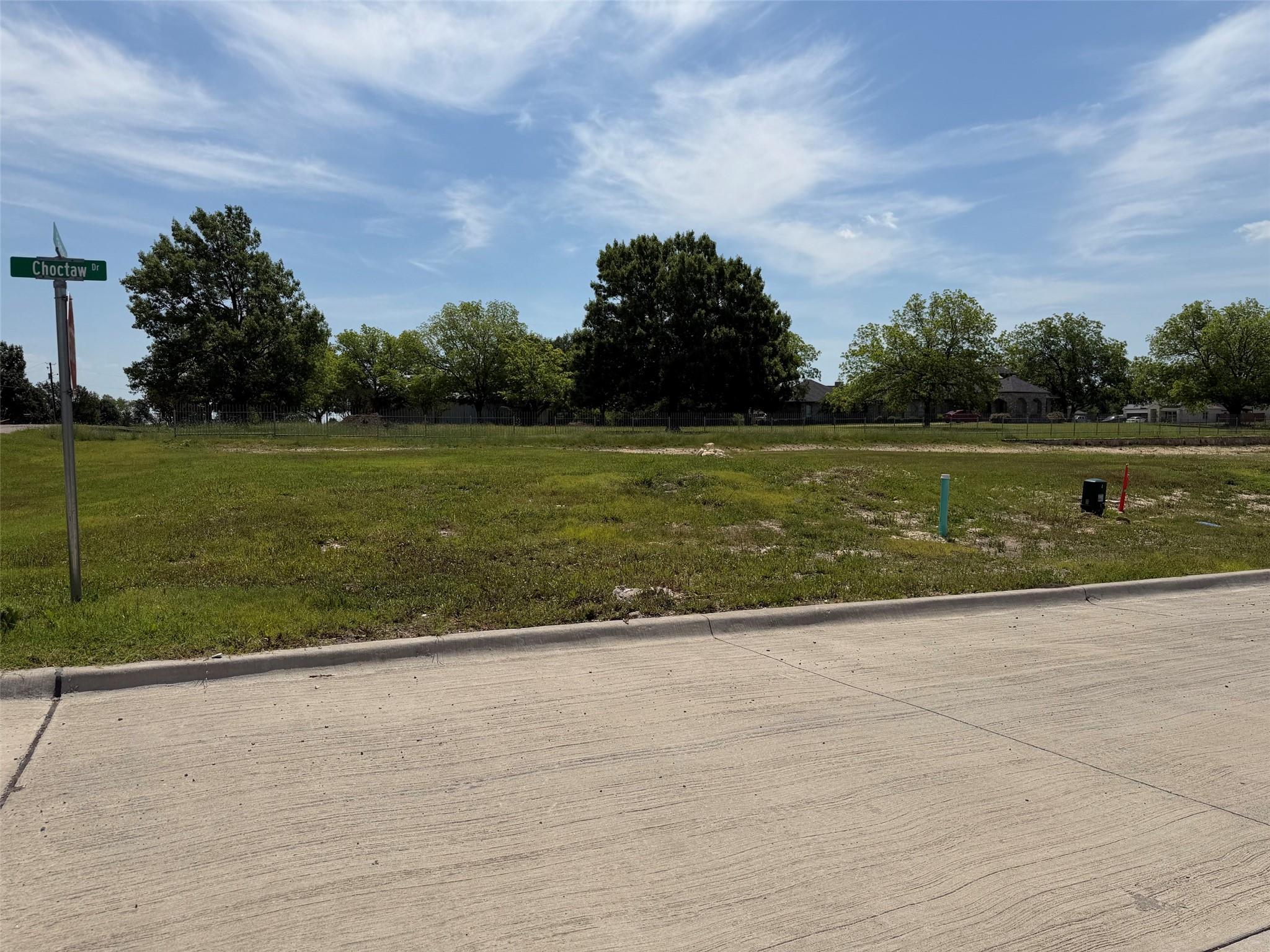 main property photo 10