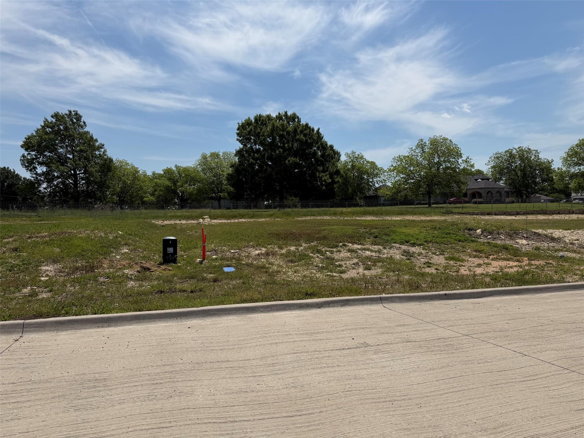 main property photo 8