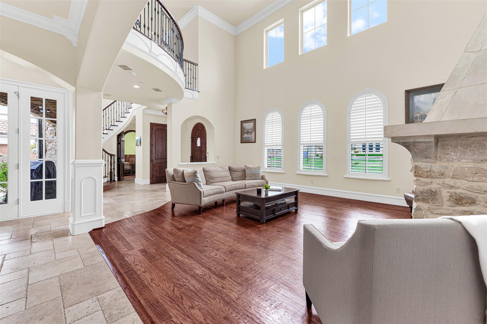 main property photo 7