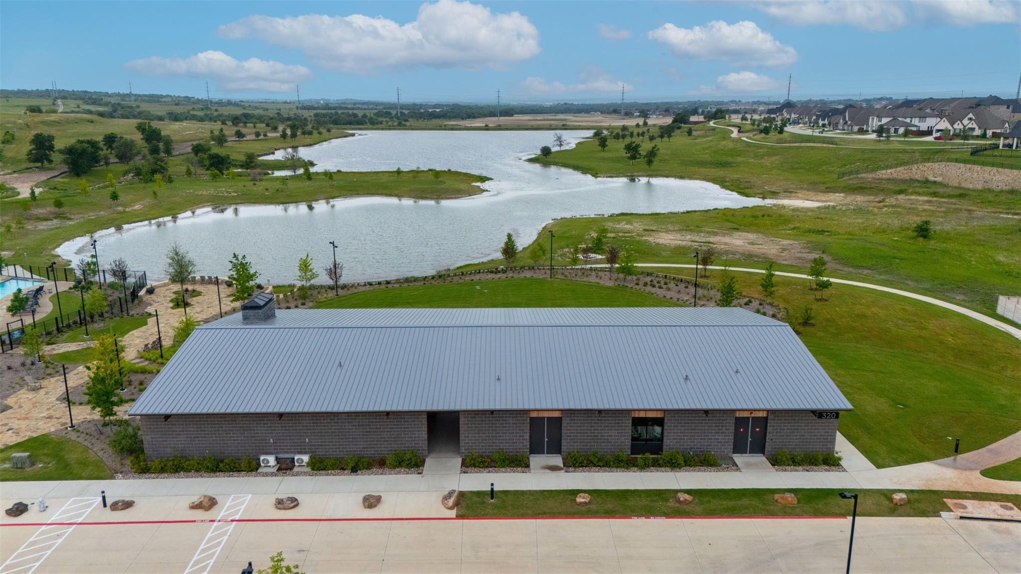main property photo 33