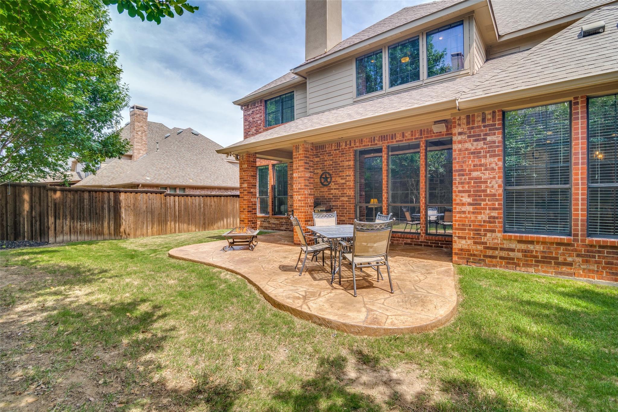 main property photo 33