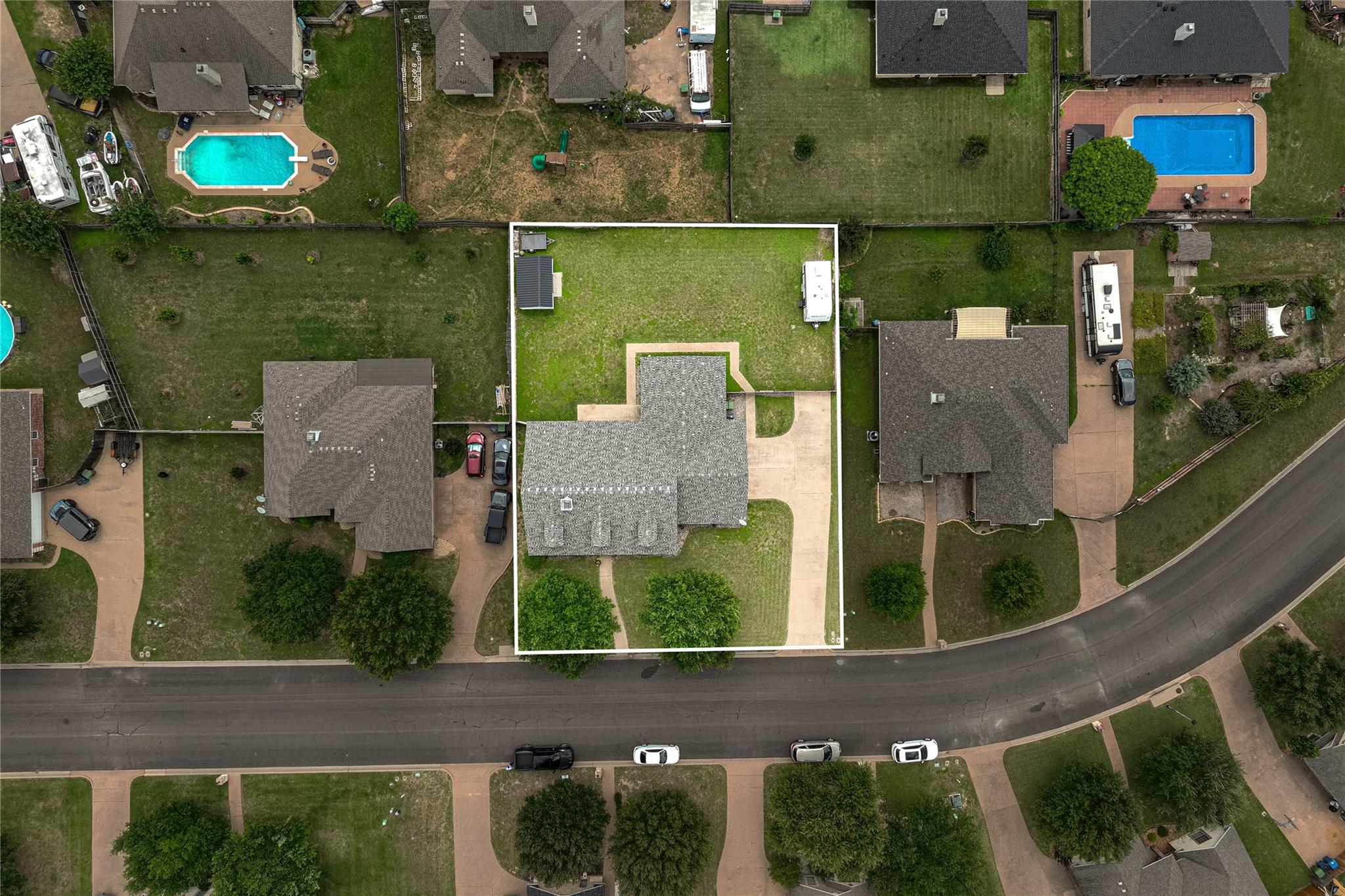 main property photo 5