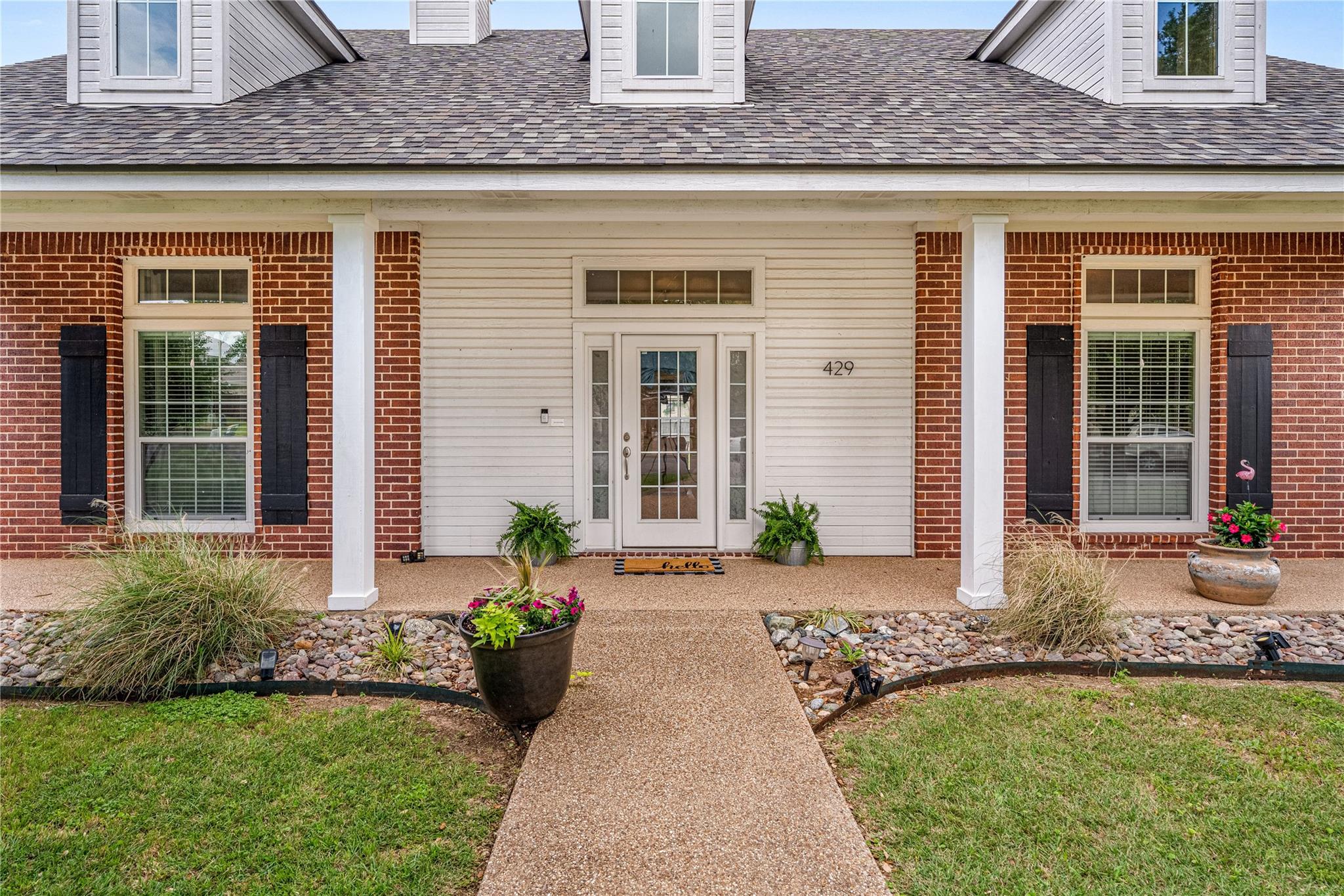 main property photo 7