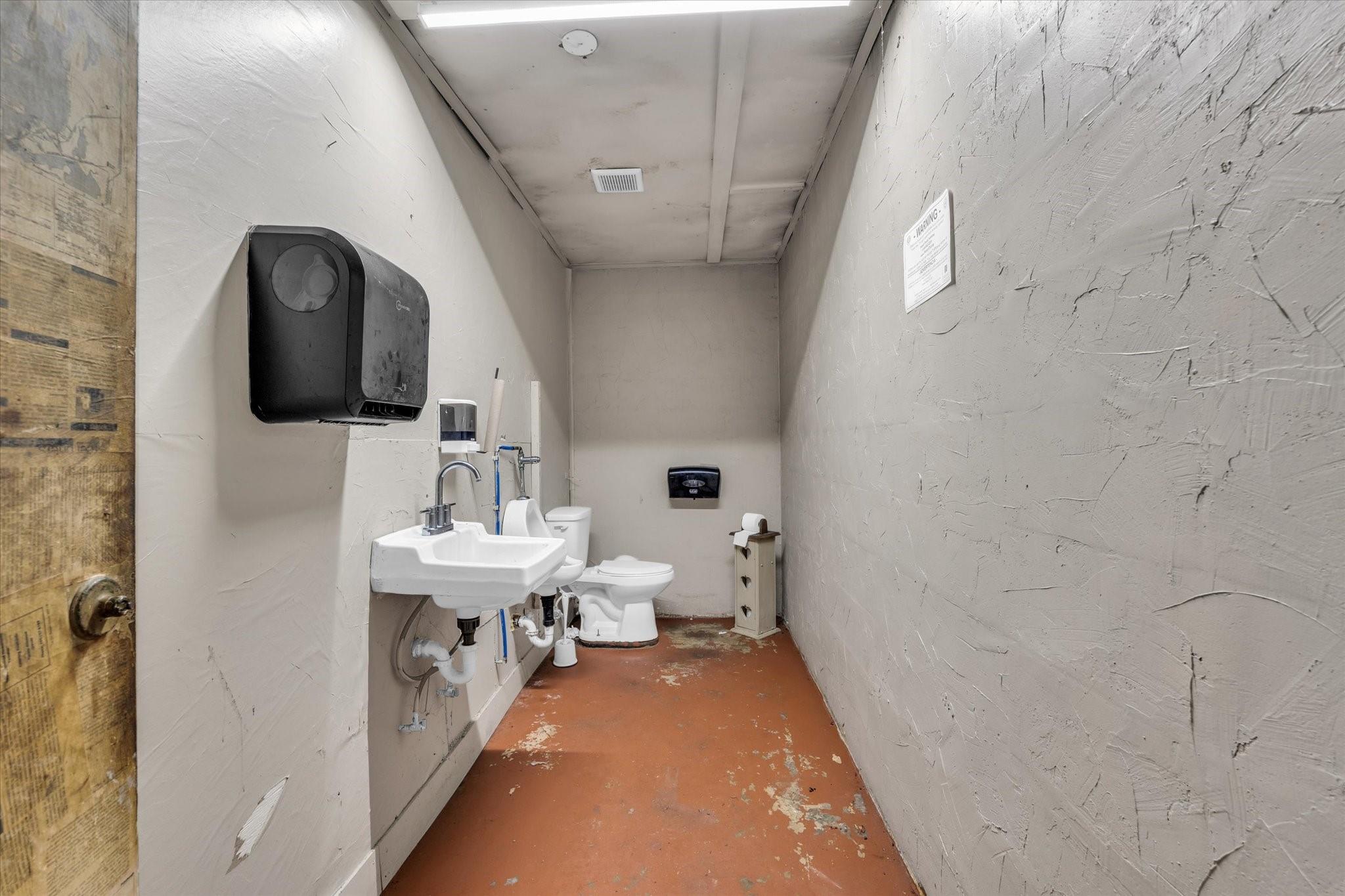 main property photo 20