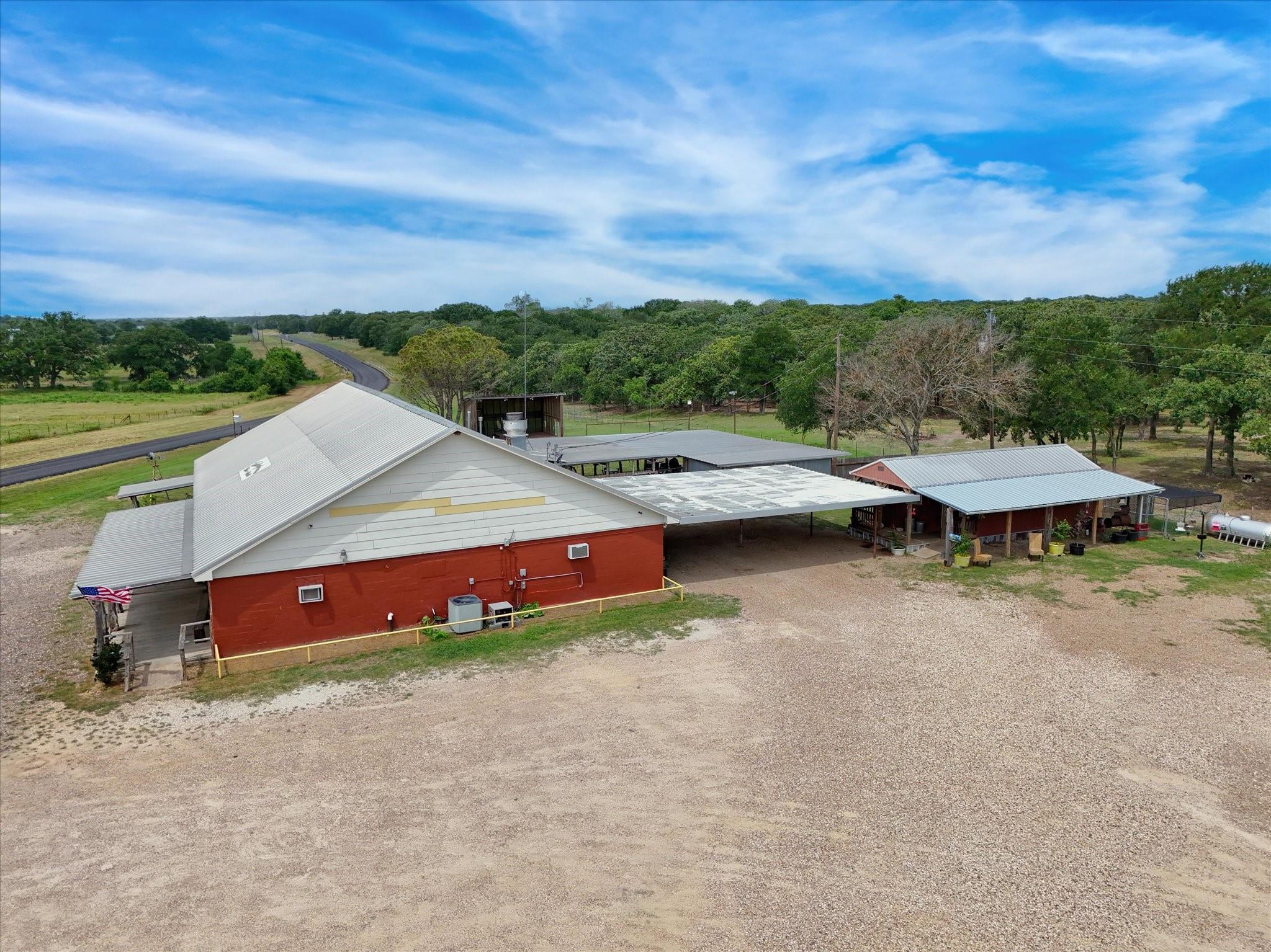 main property photo 4