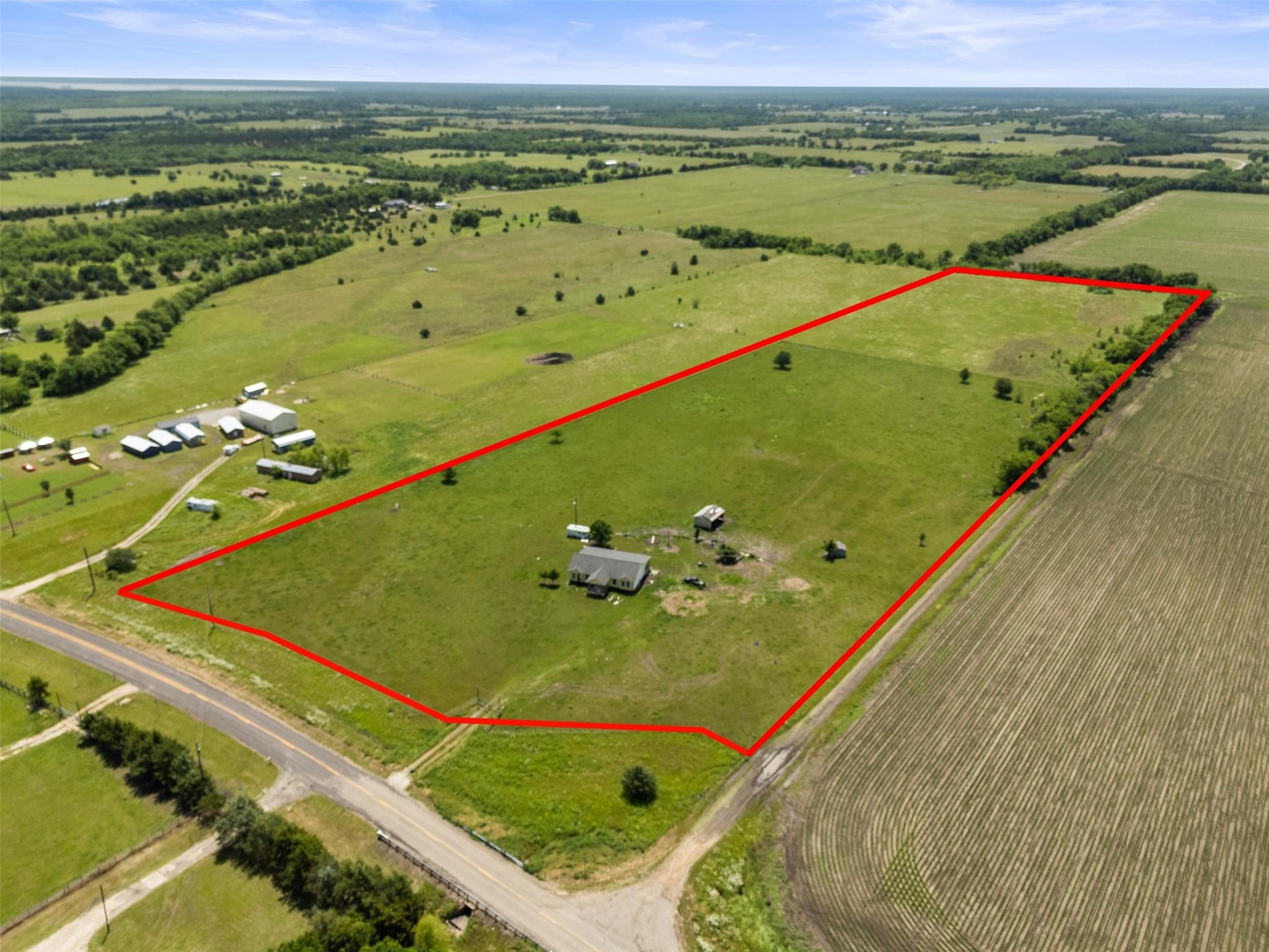 main property photo 17