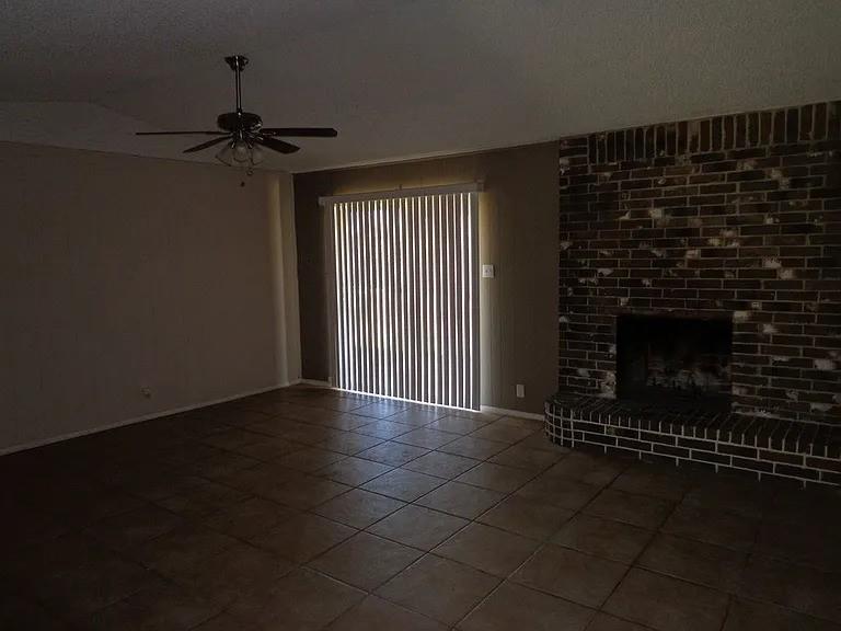 property viewer photo 3