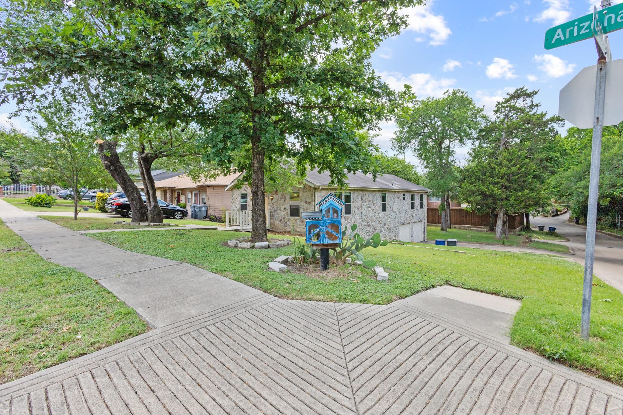 main property photo 5