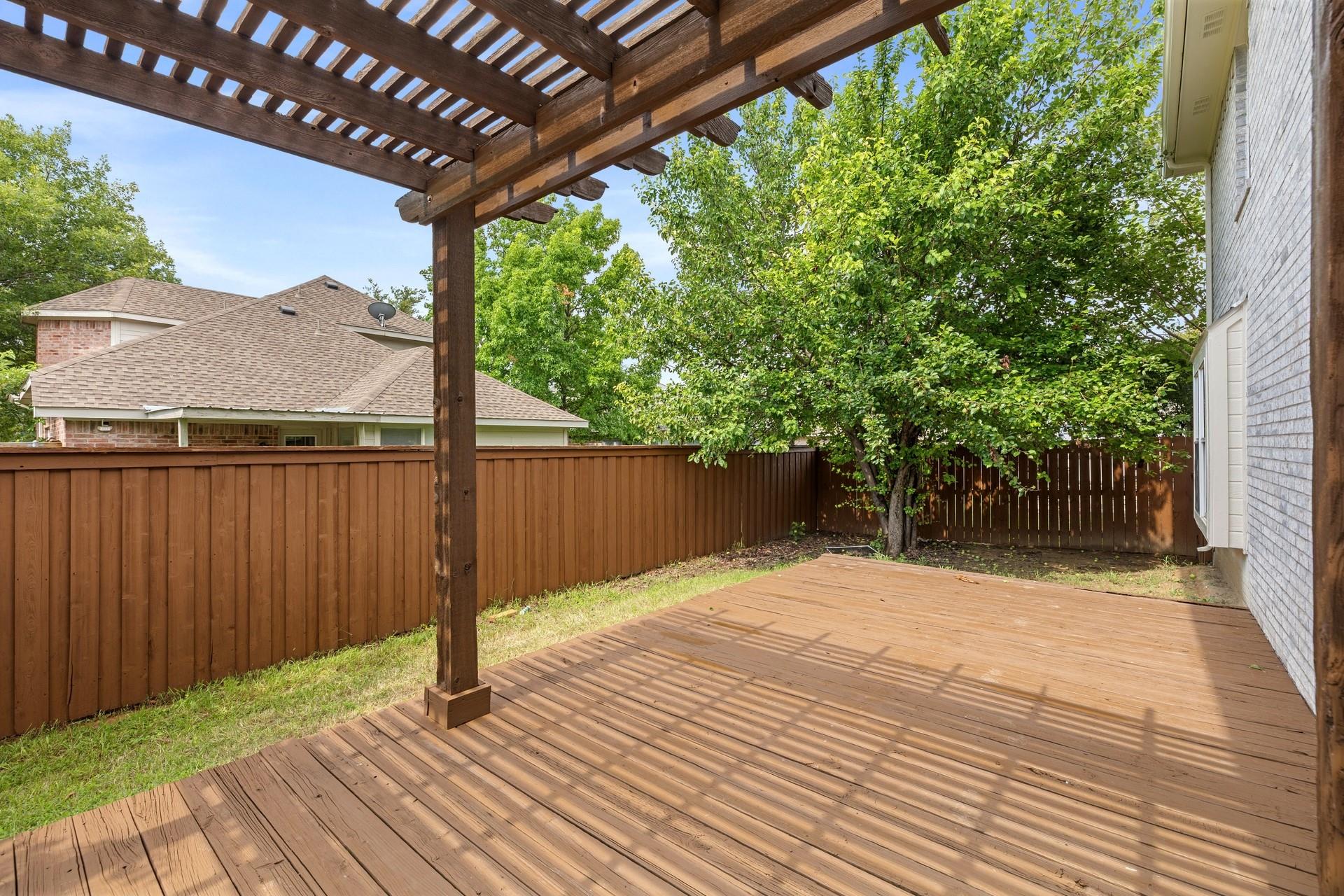 main property photo 16