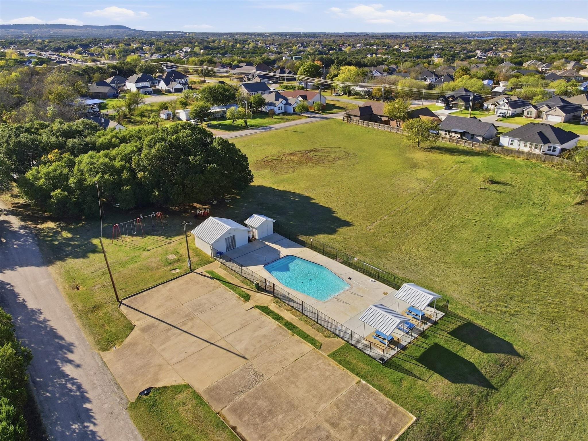 main property photo 38