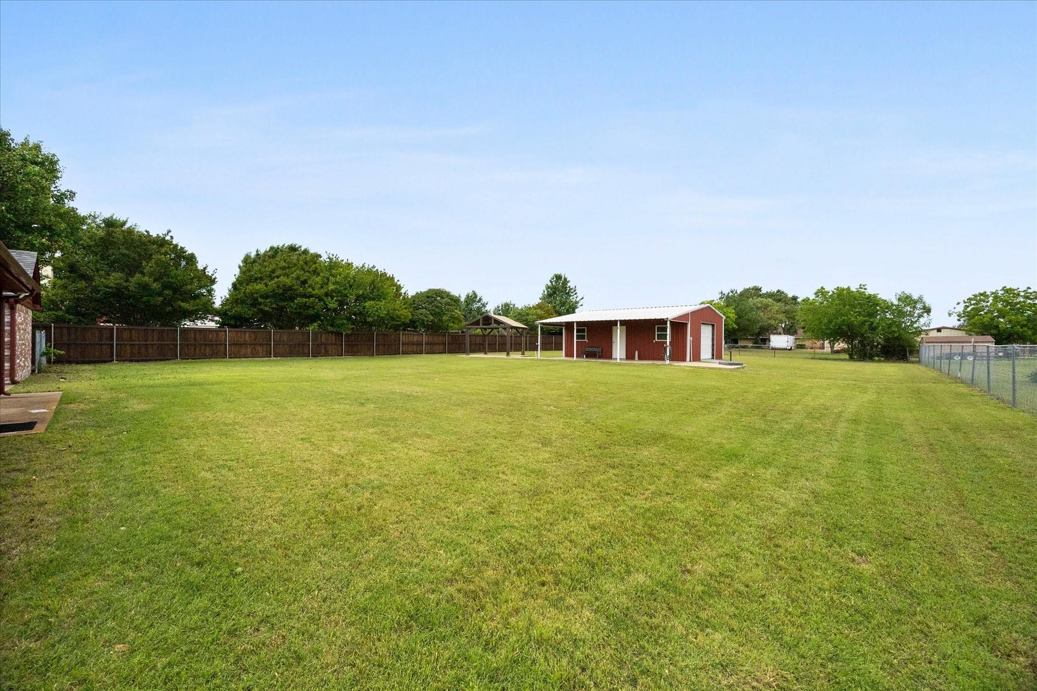main property photo 23