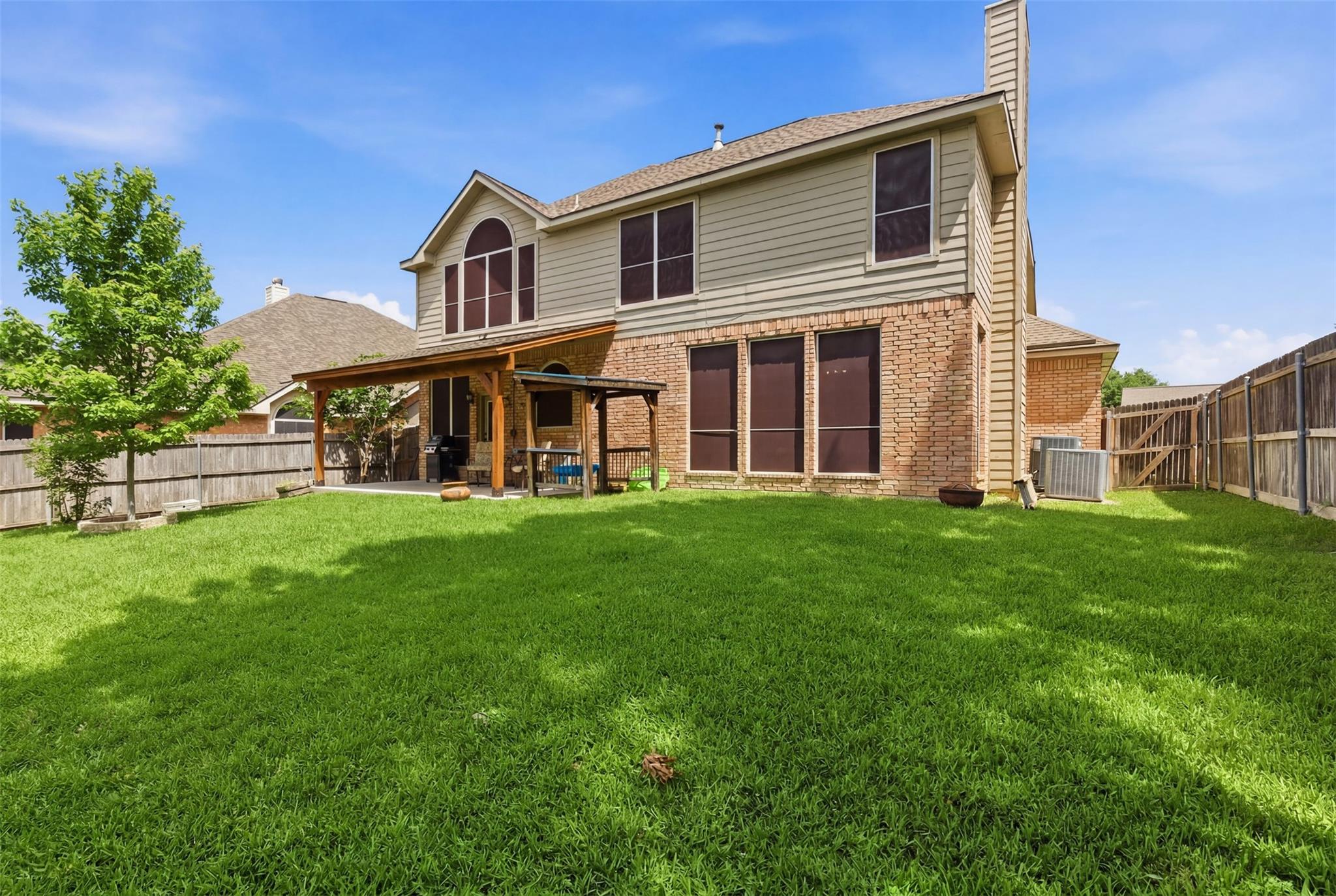 main property photo 31
