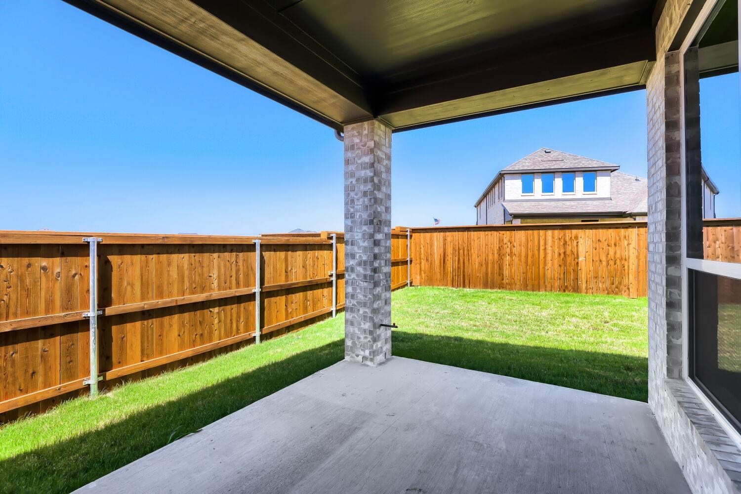 main property photo 23