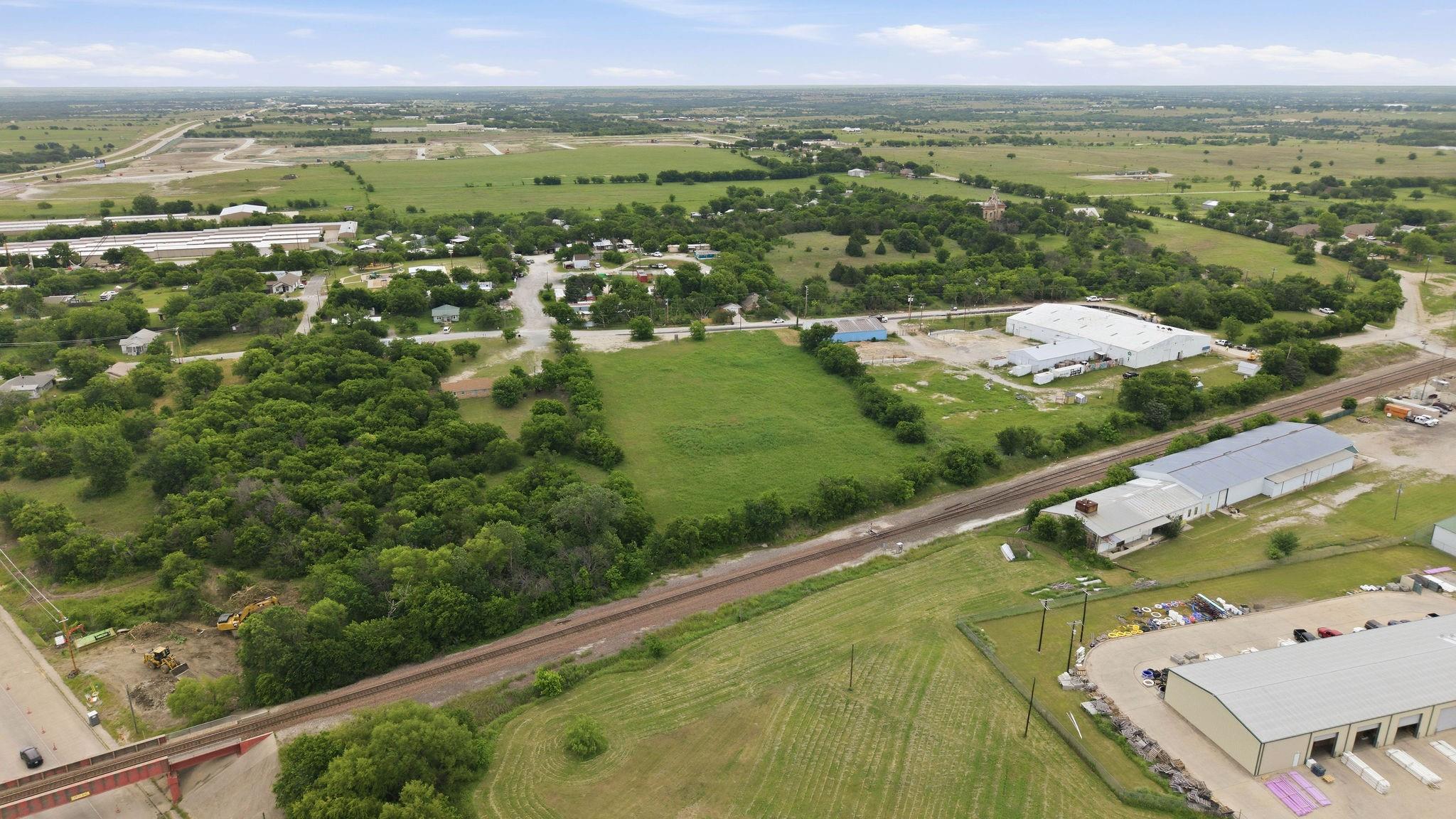 main property photo 22