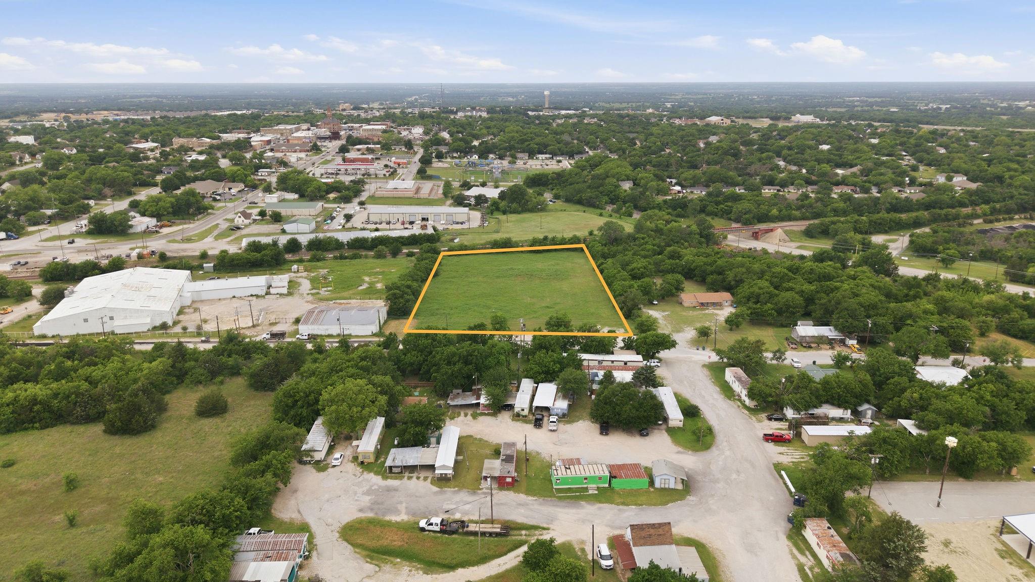 main property photo 23