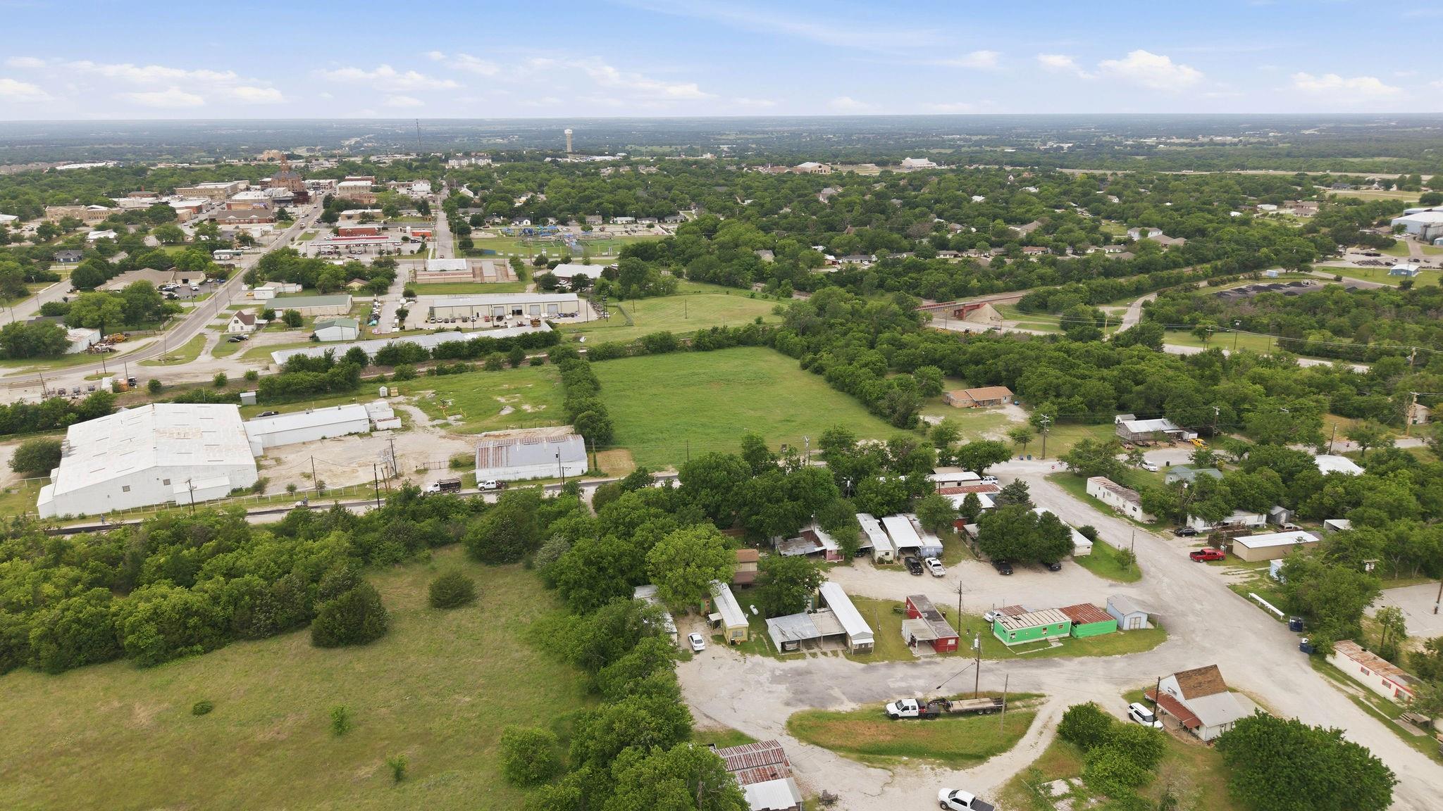 main property photo 27