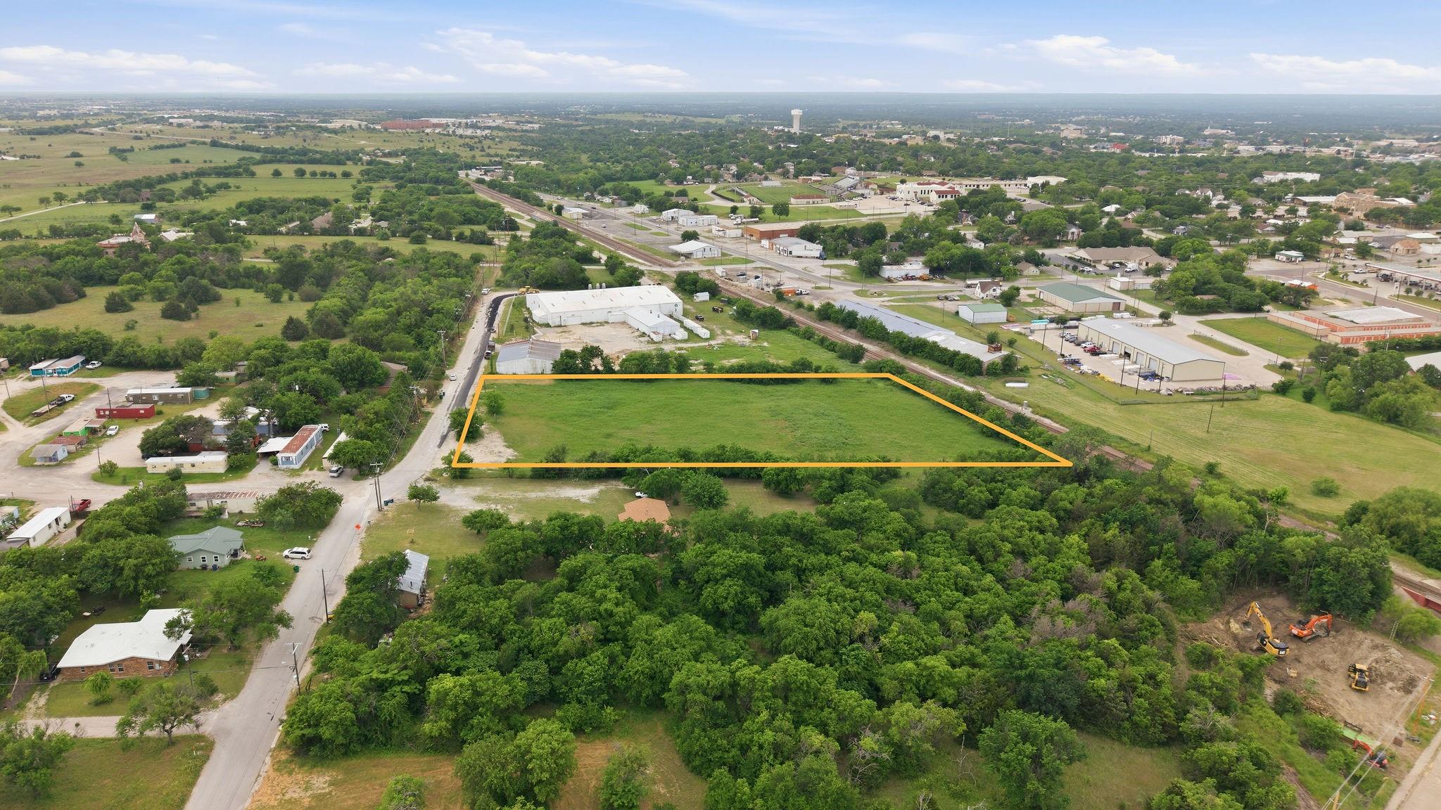 main property photo 8