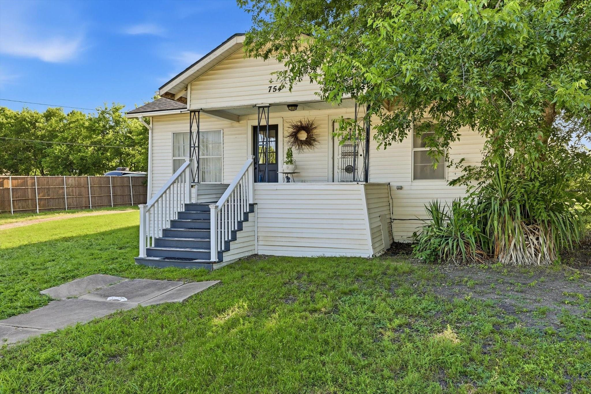 main property photo 1