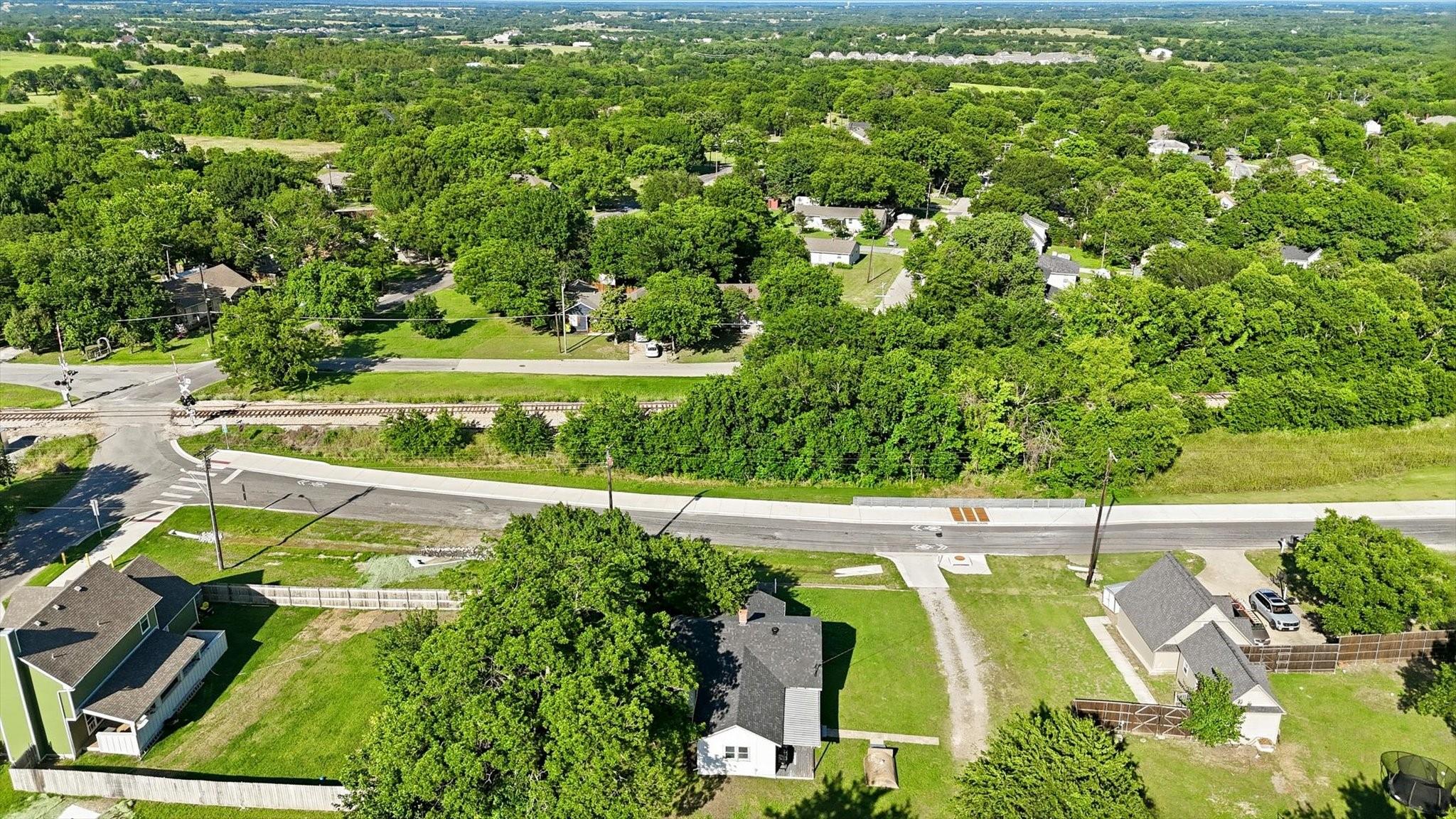 main property photo 25