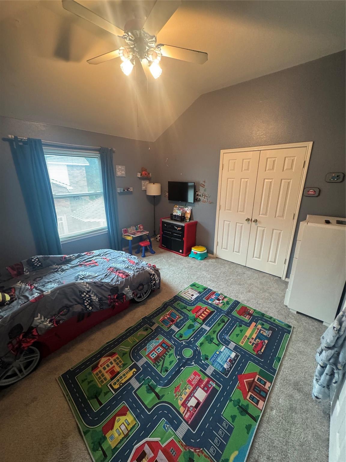 main property photo 16