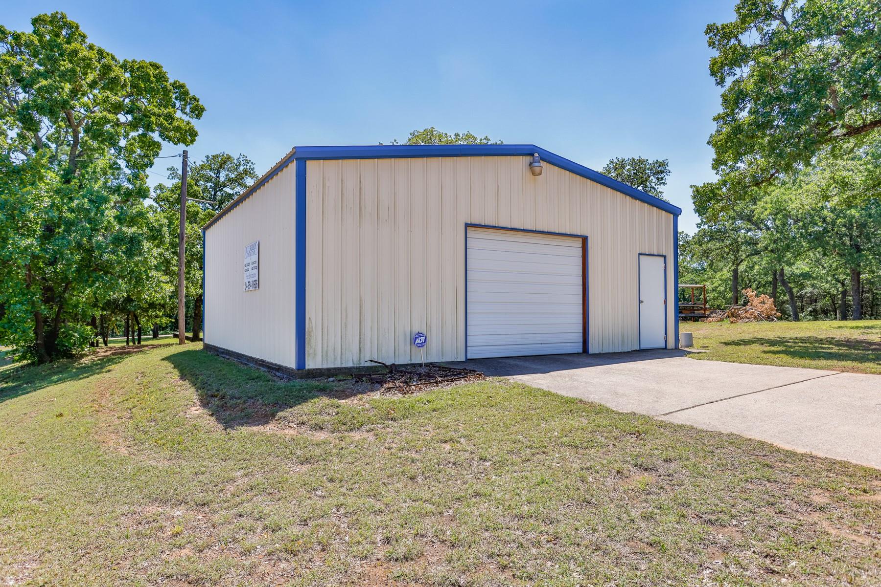 main property photo 5