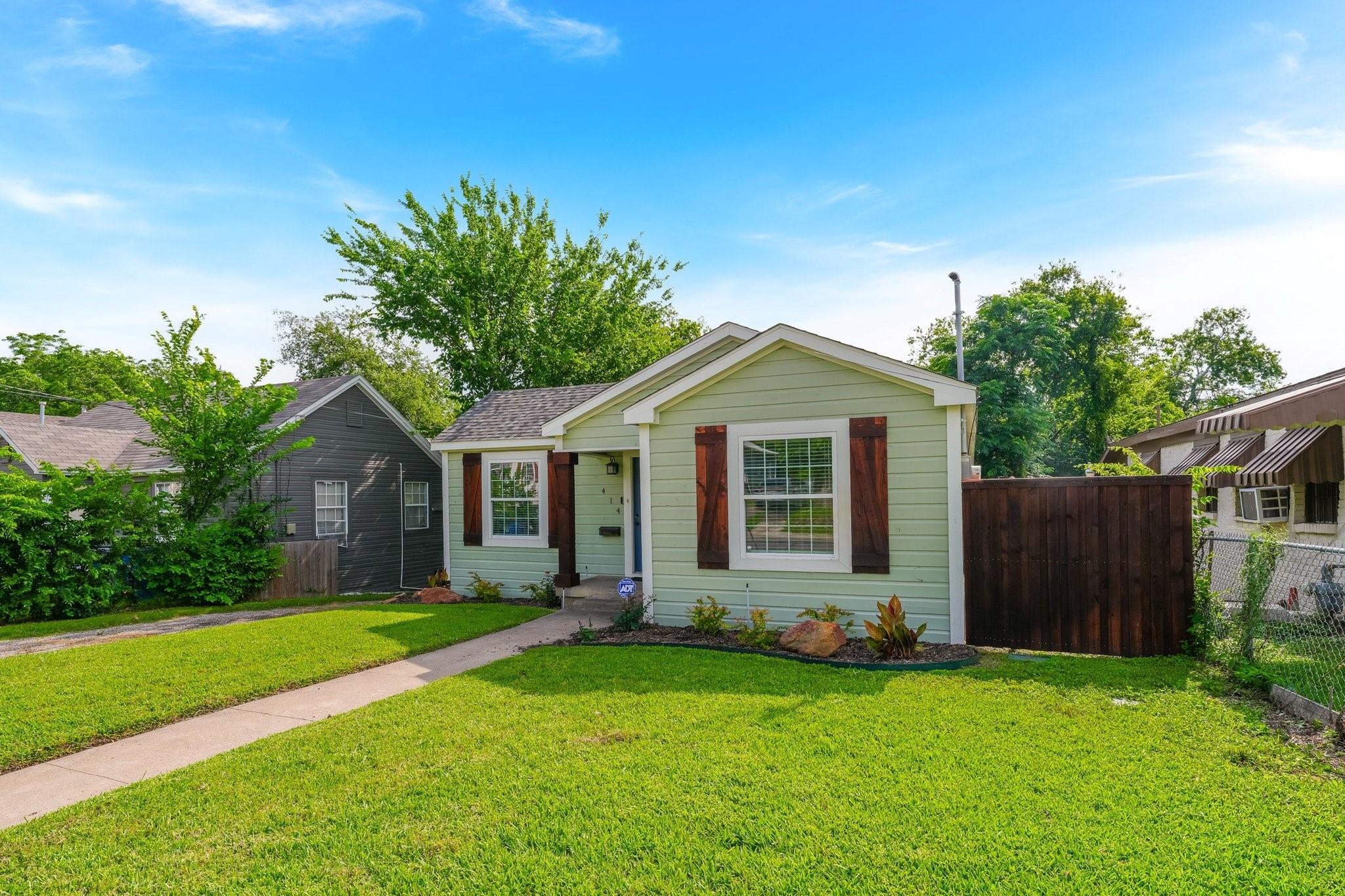 main property photo 3