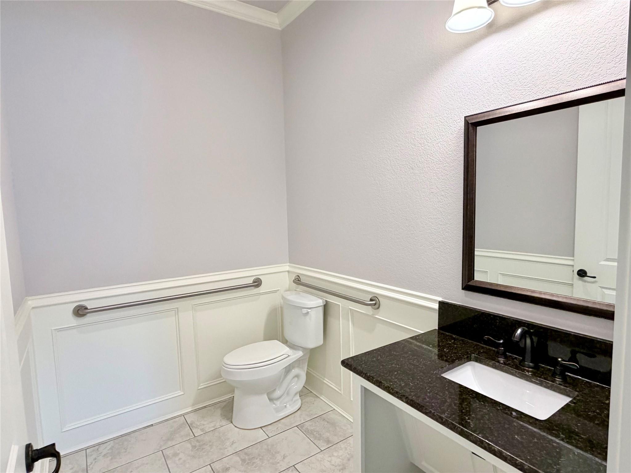 main property photo 11