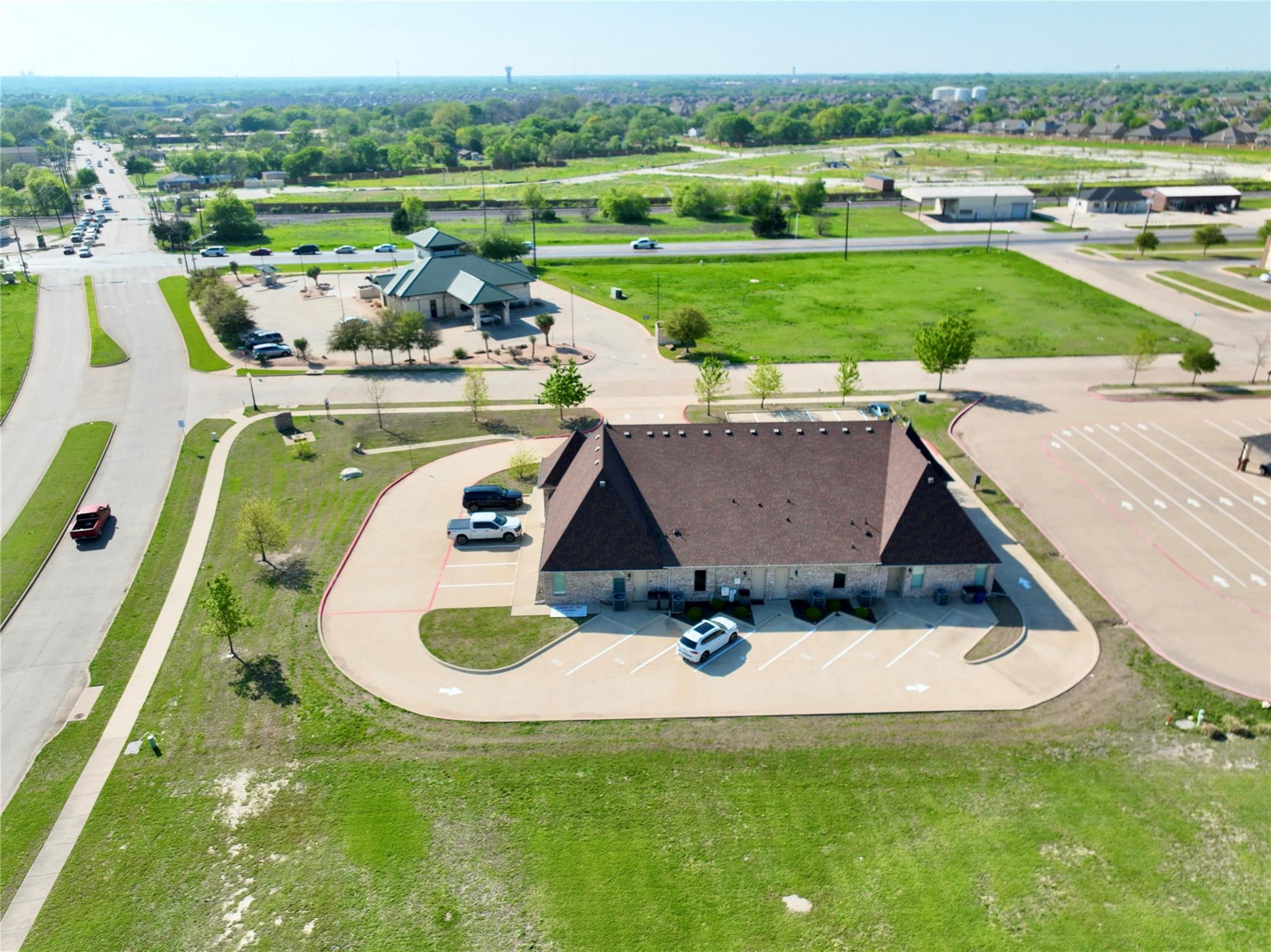 main property photo 20