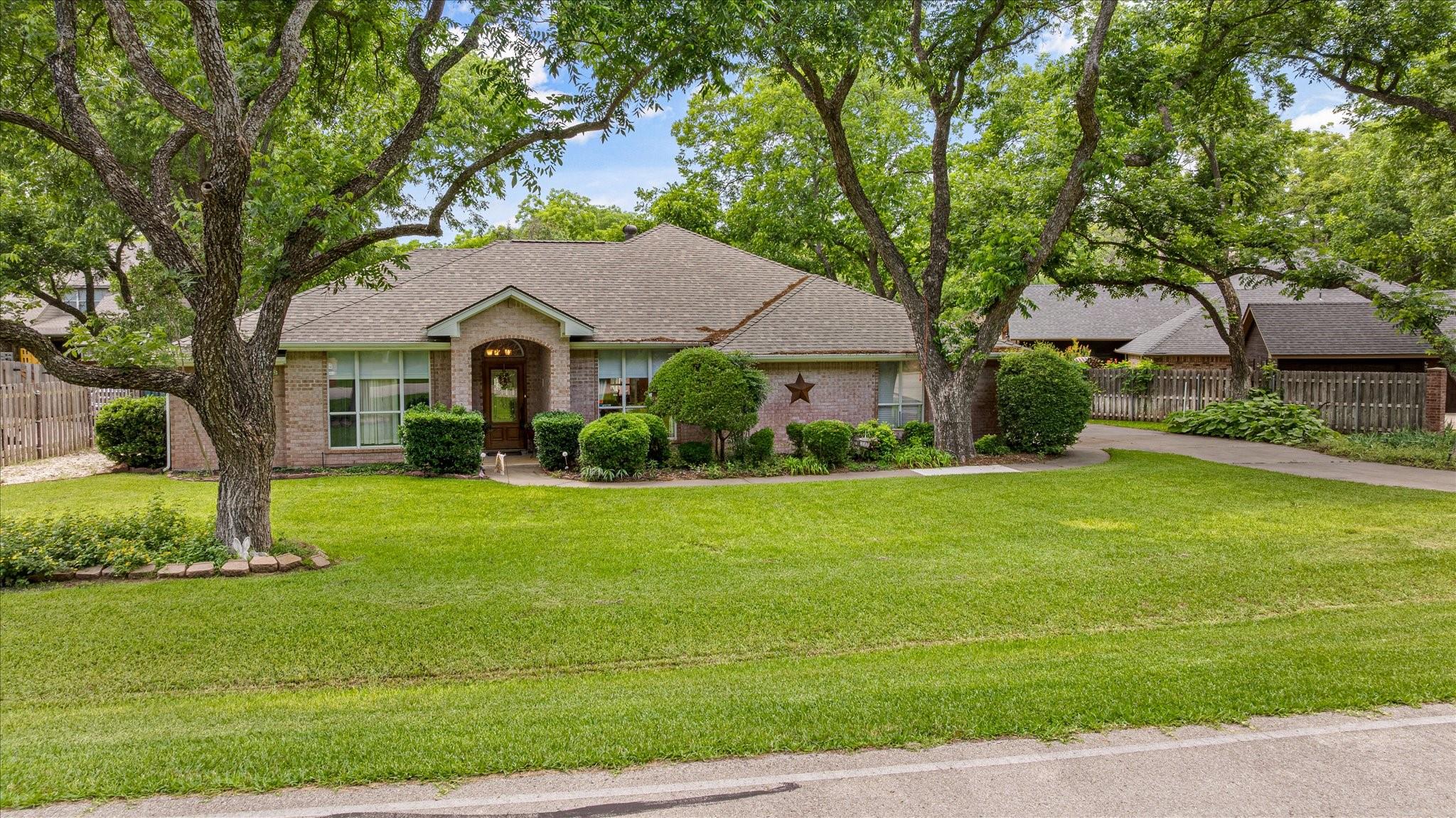 main property photo 35