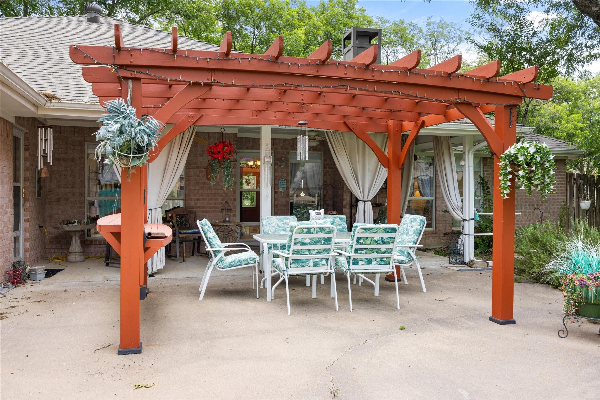 main property photo 7