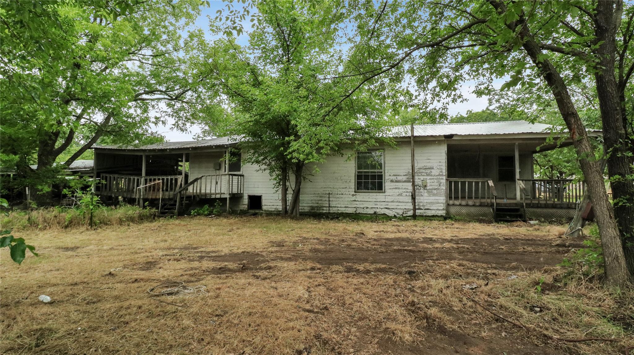 main property photo 5