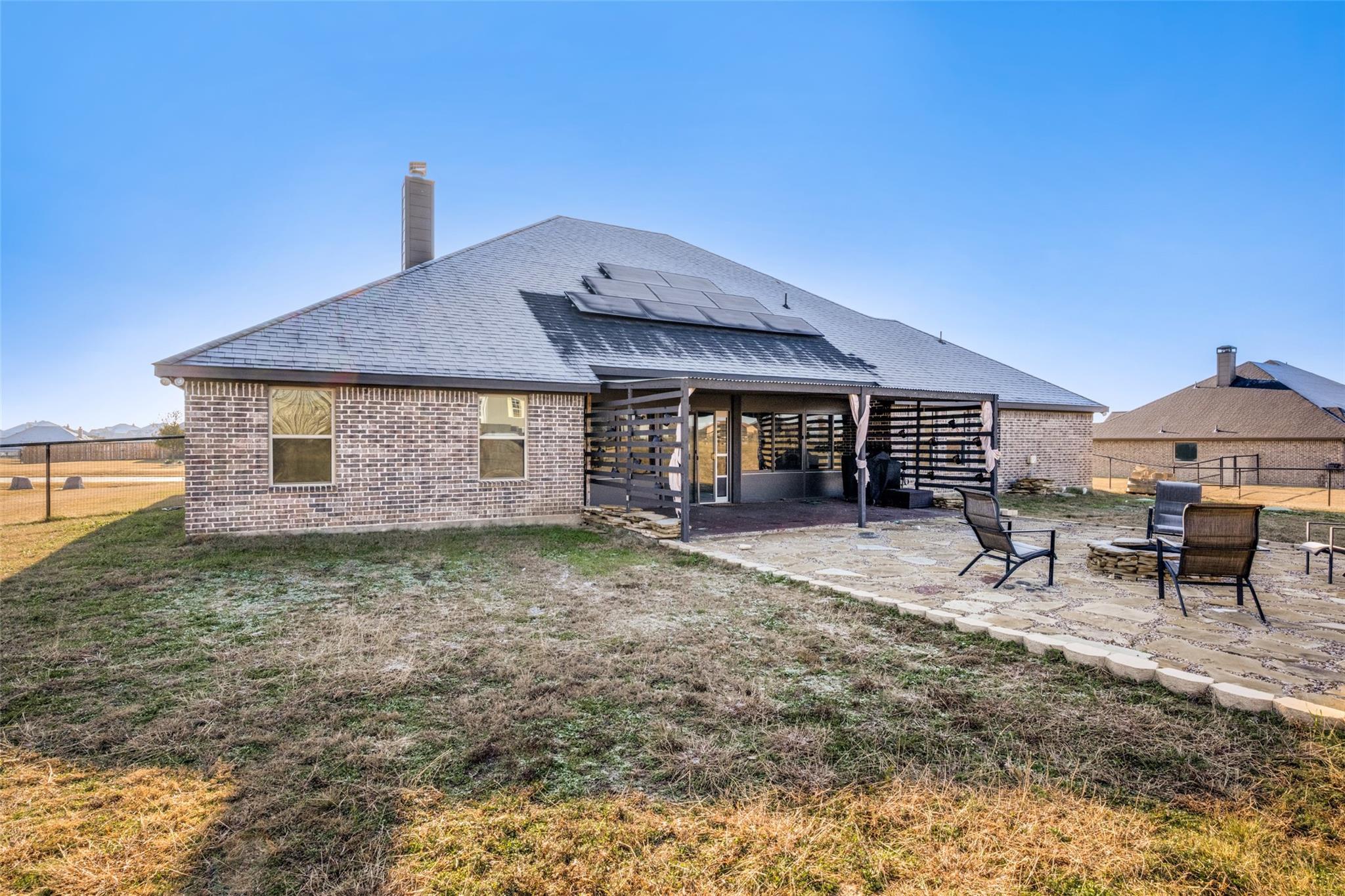 main property photo 32