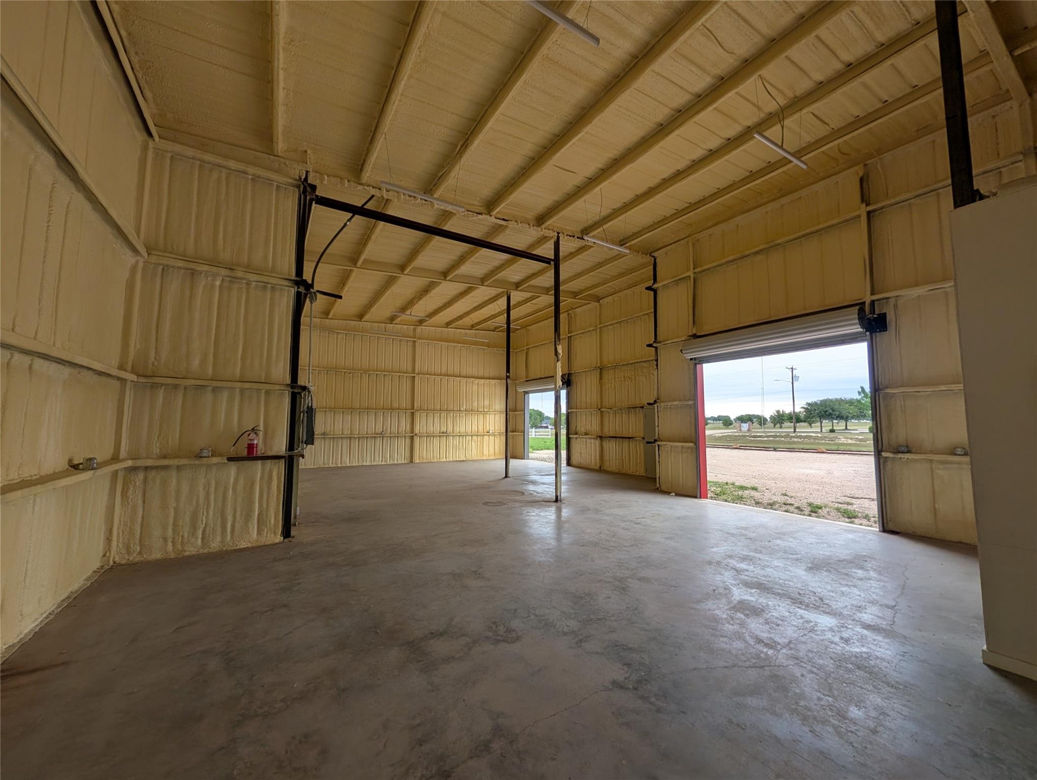 main property photo 11