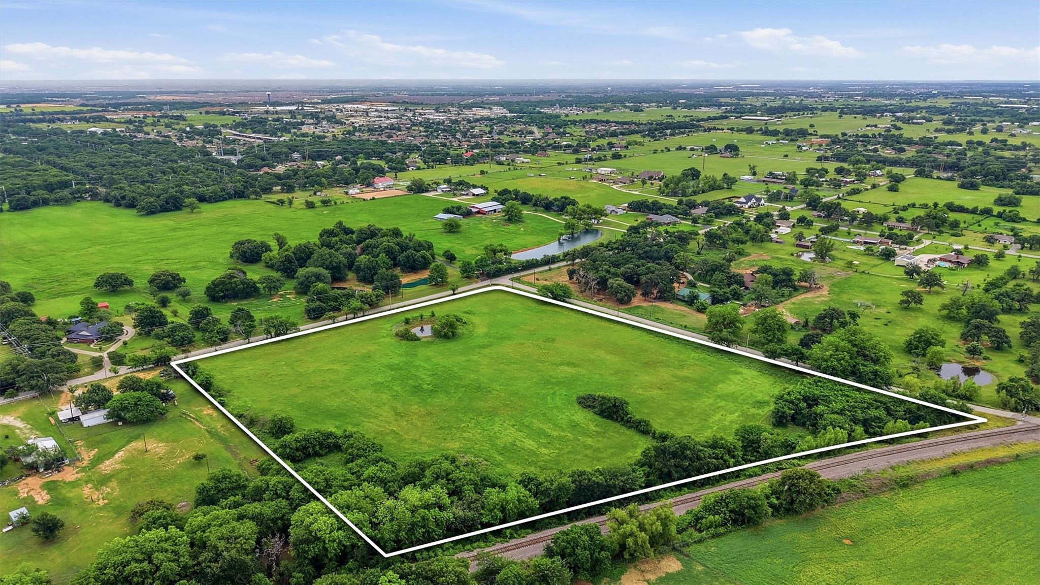 main property photo 13