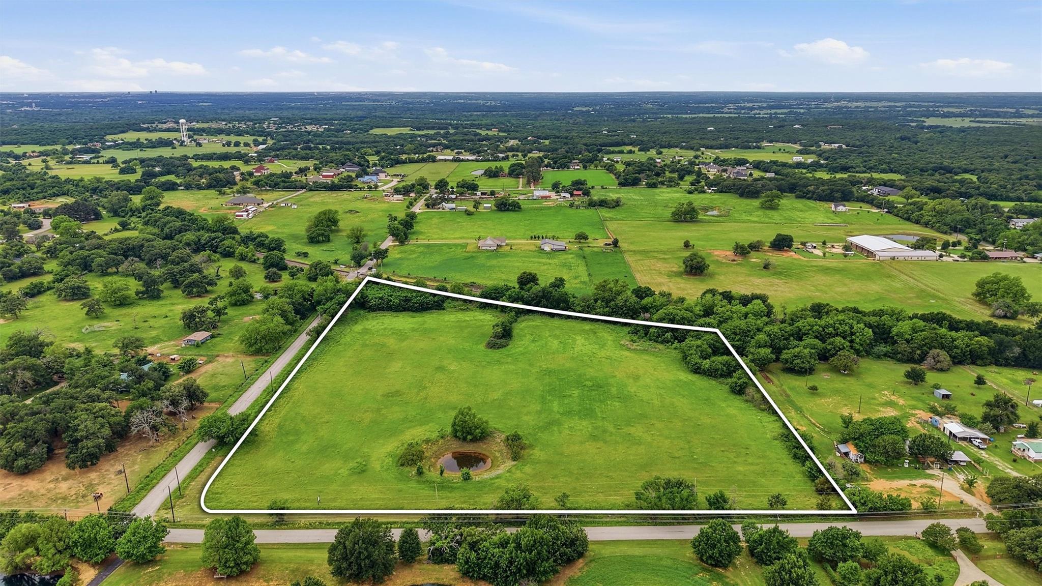 main property photo 8