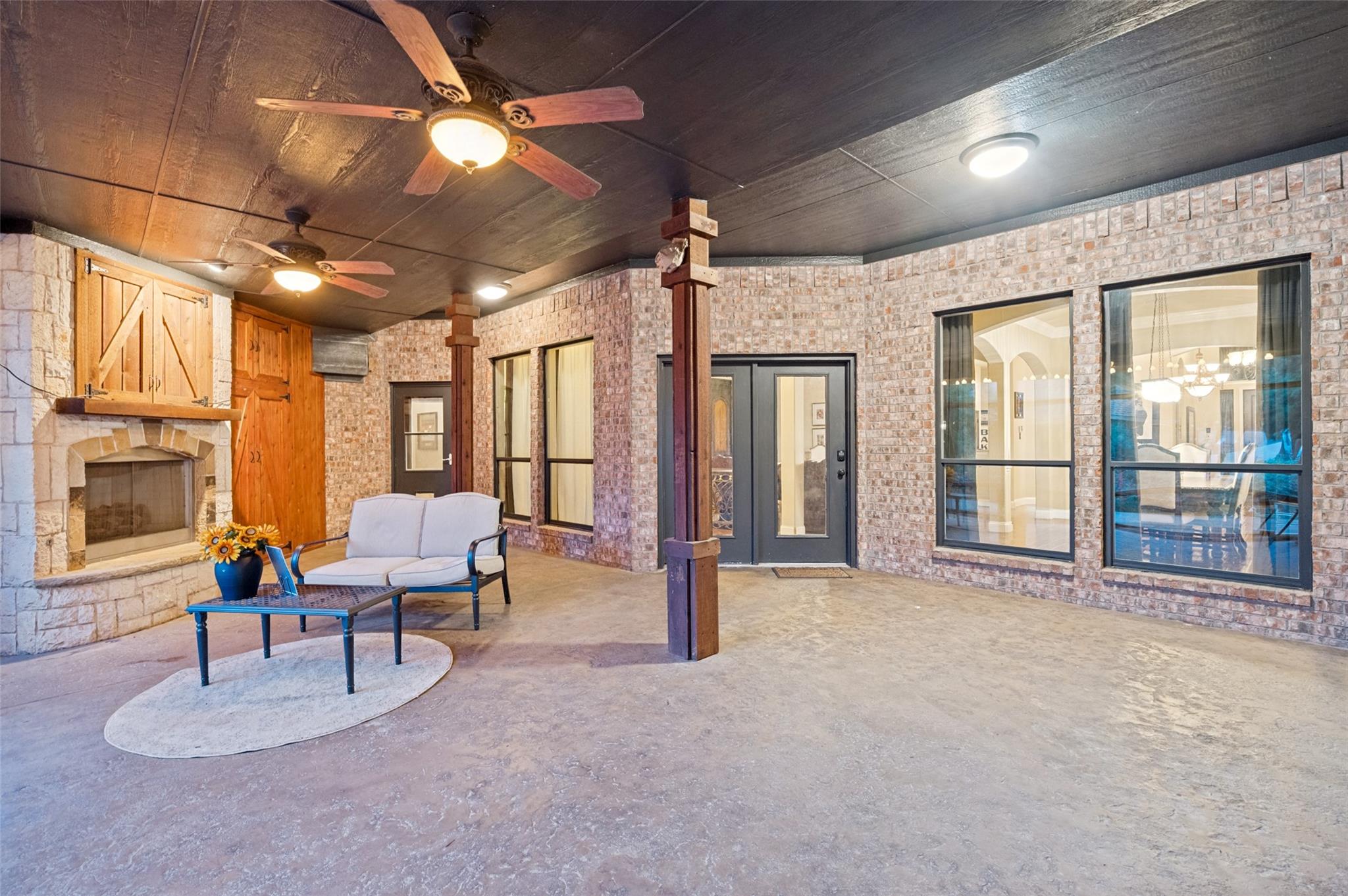 main property photo 27