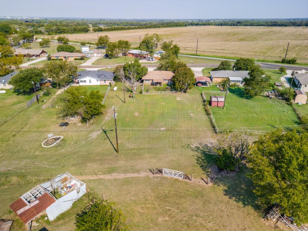 main property photo 18