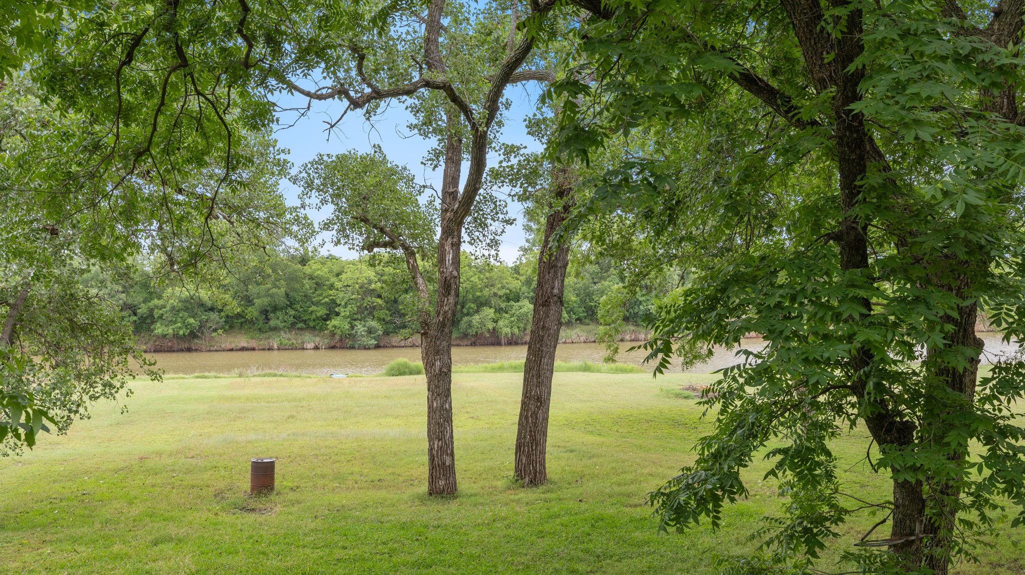 main property photo 20