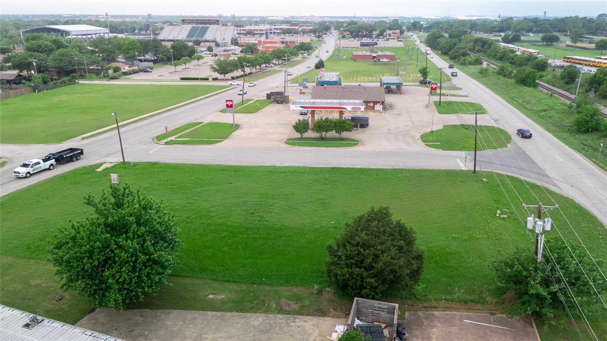 main property photo 16