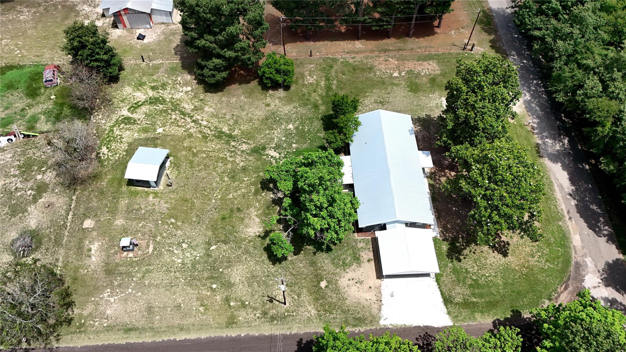 main property photo 15
