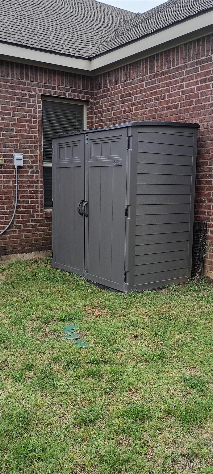 main property photo 30