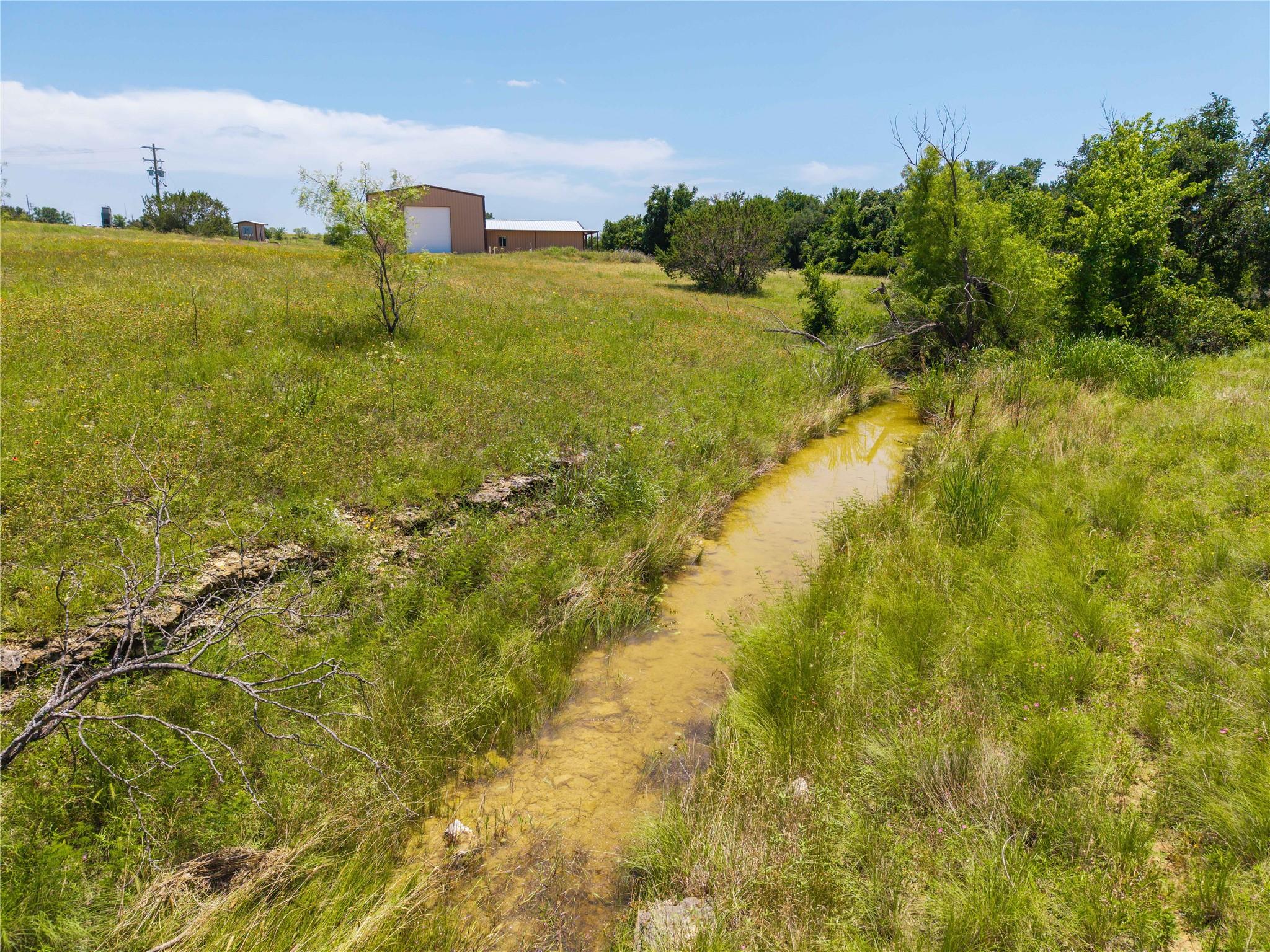 main property photo 25