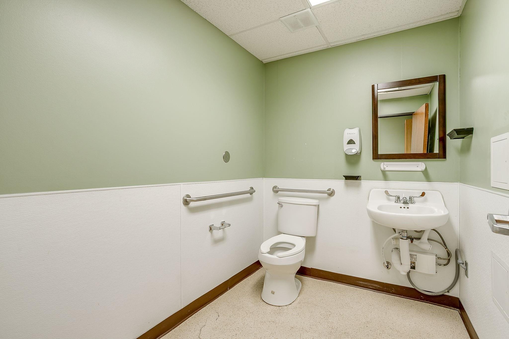 main property photo 16
