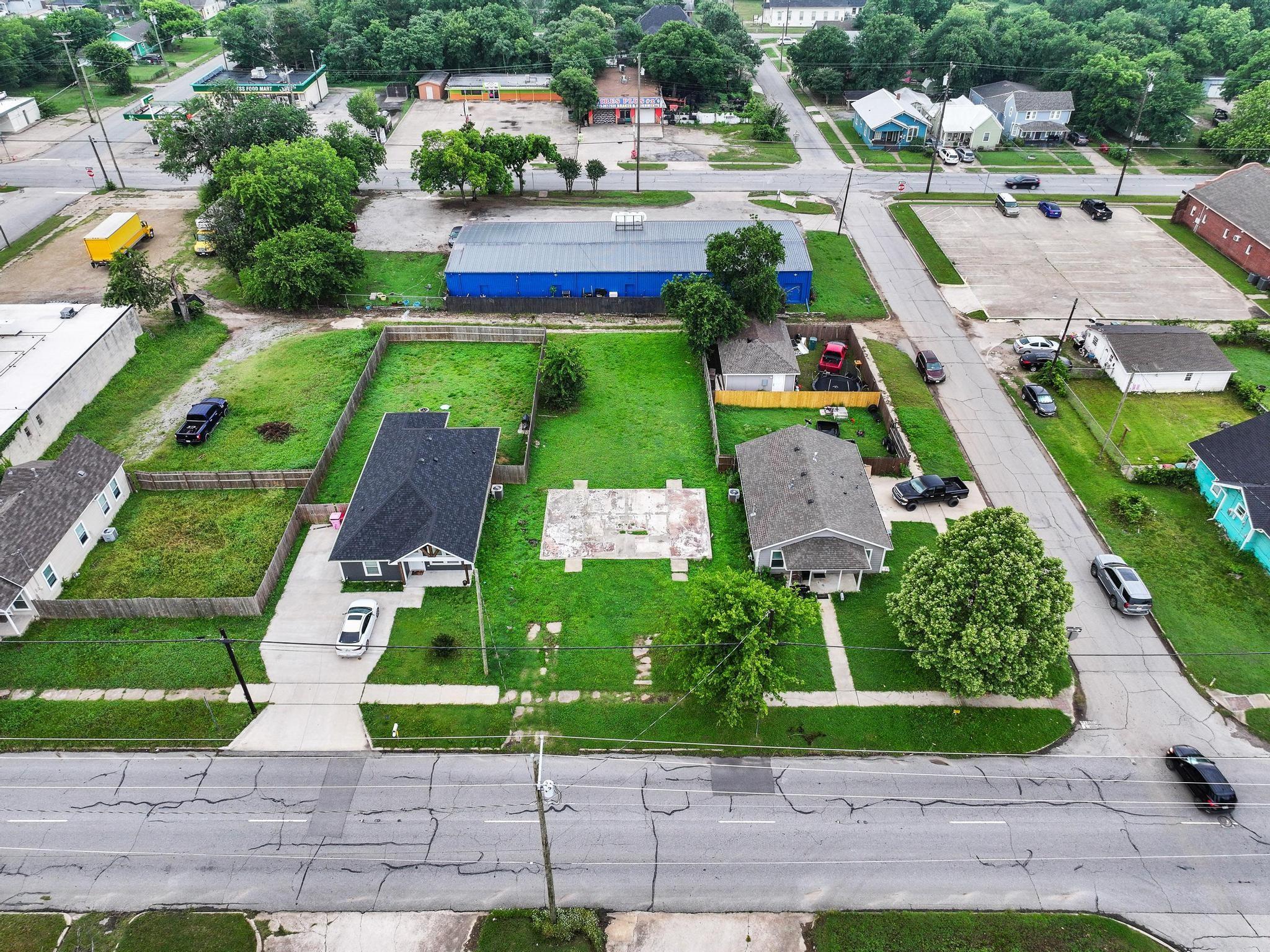 main property photo 3