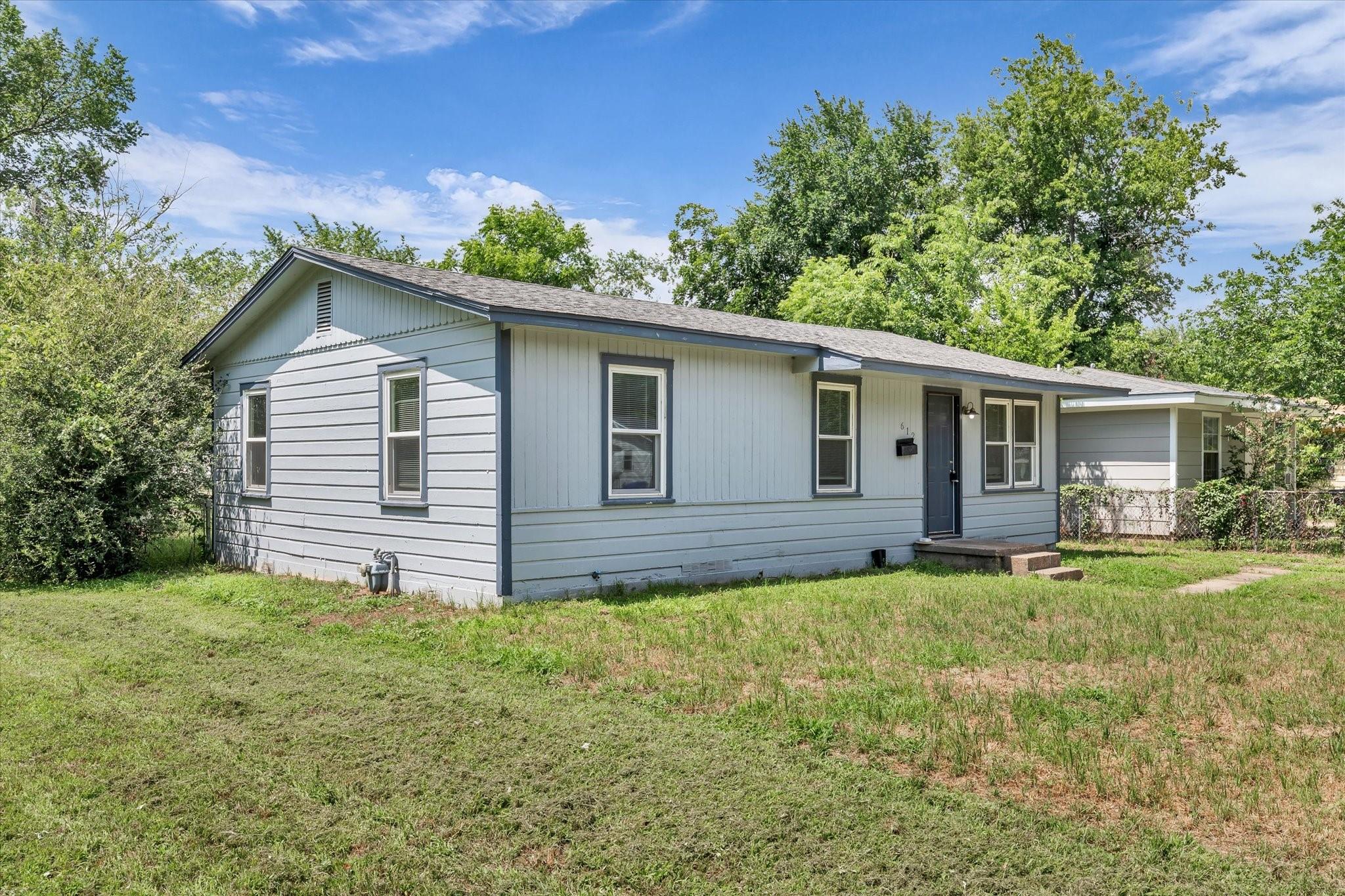 main property photo 2