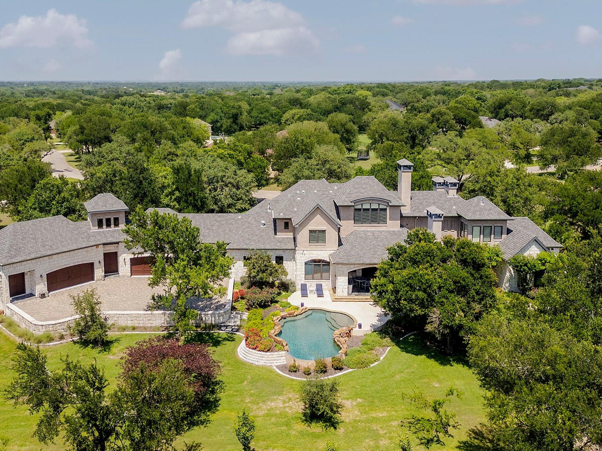 main property photo 16