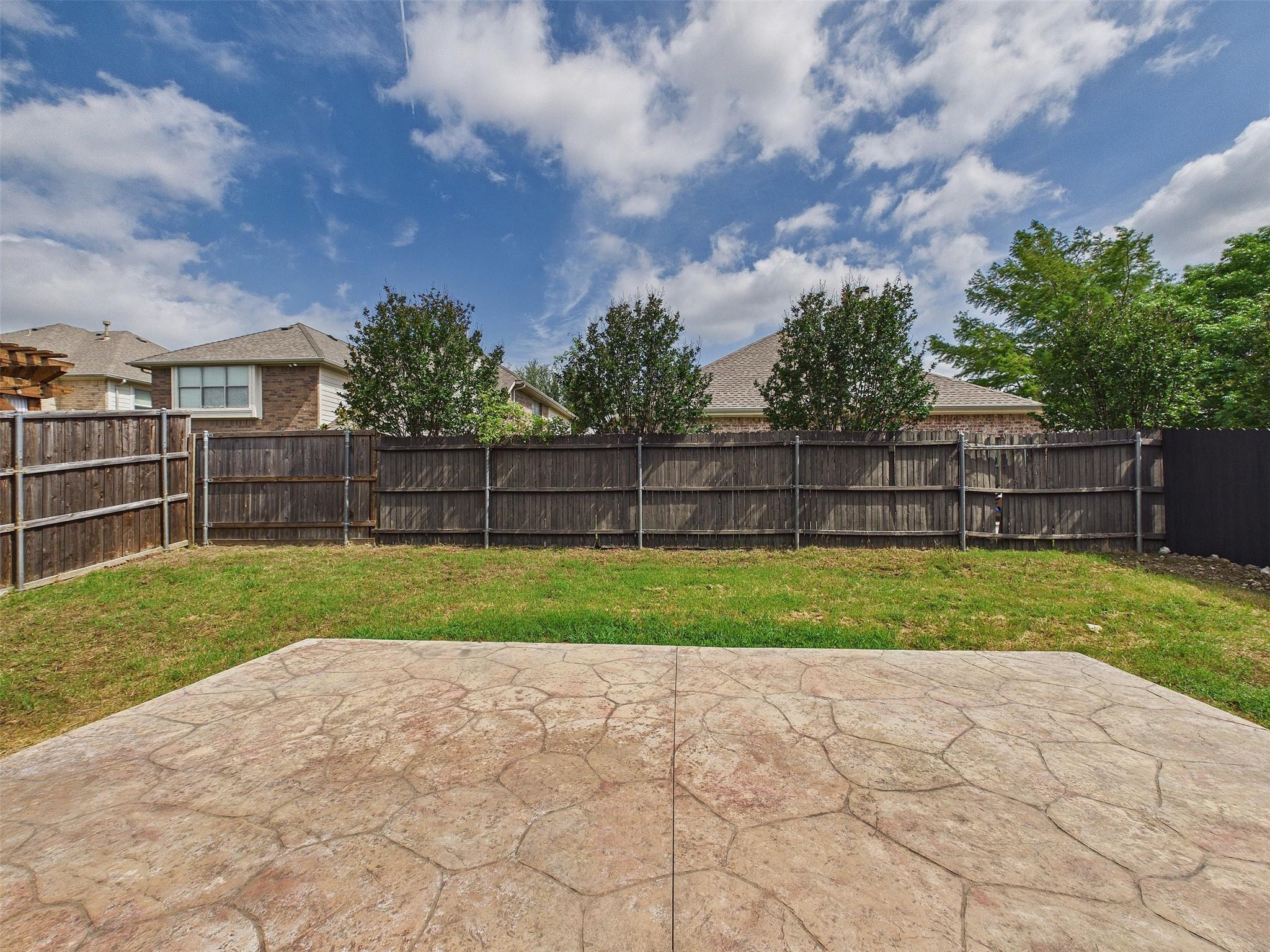 main property photo 31