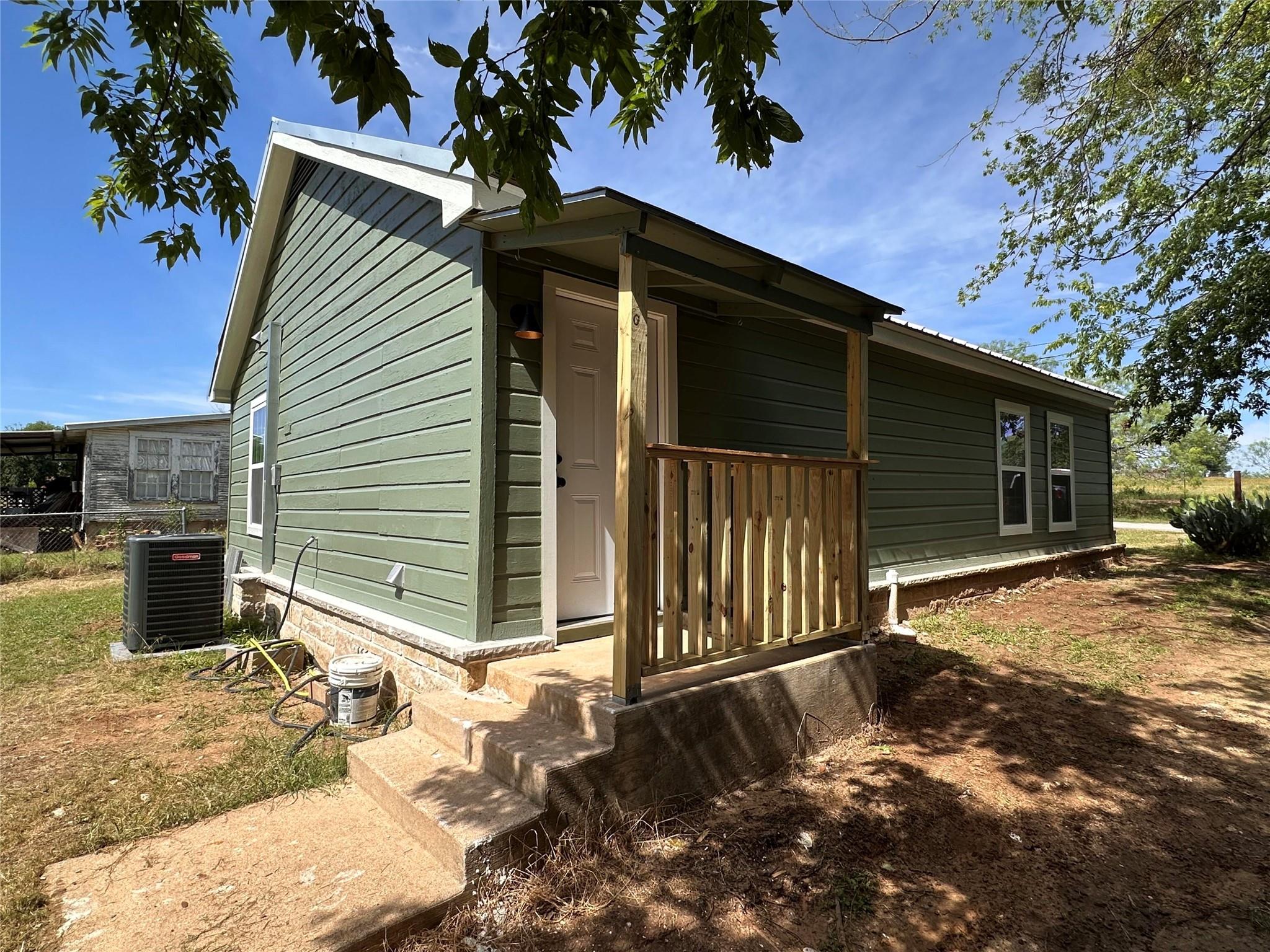 main property photo 21