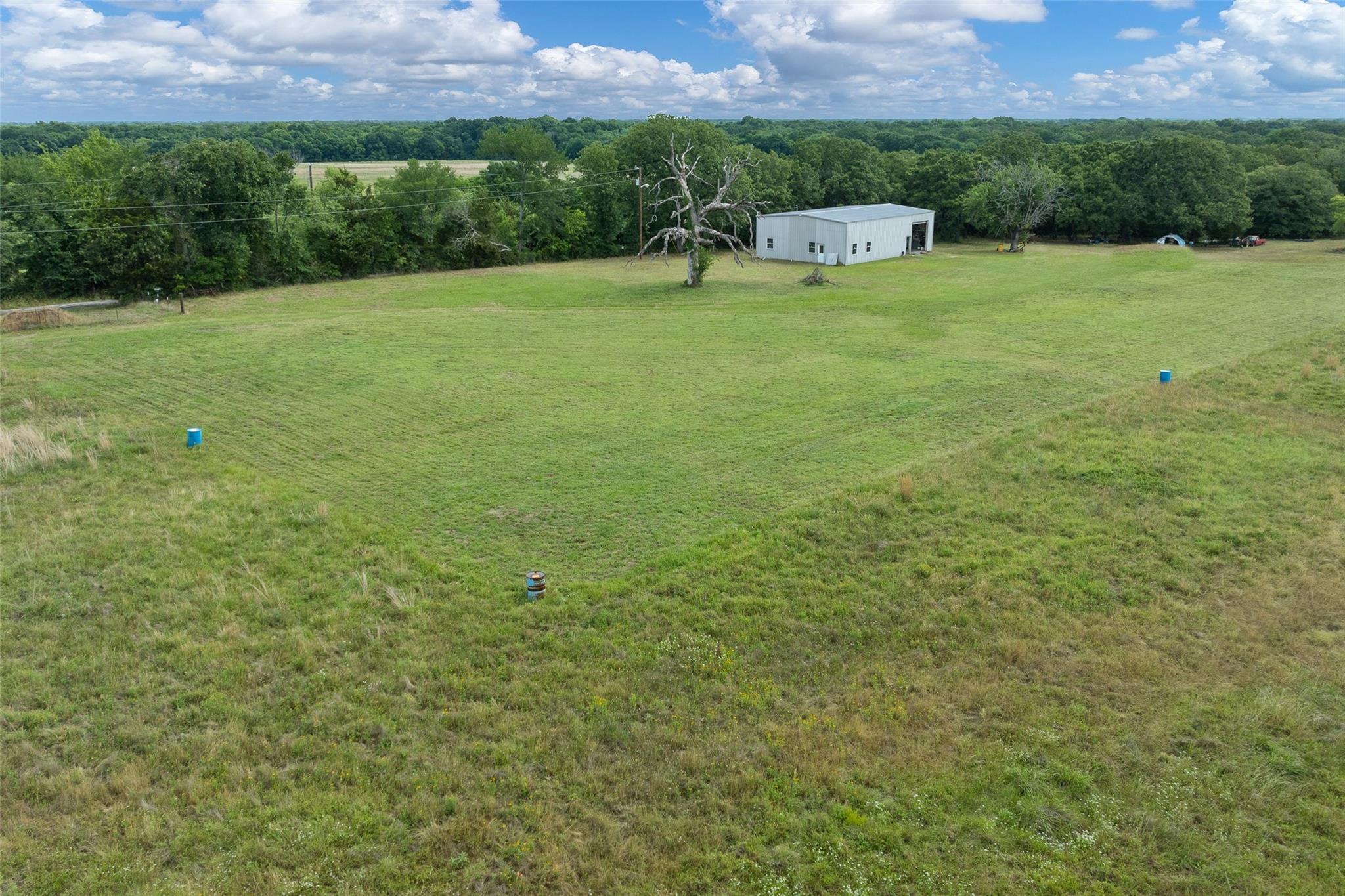 main property photo 26